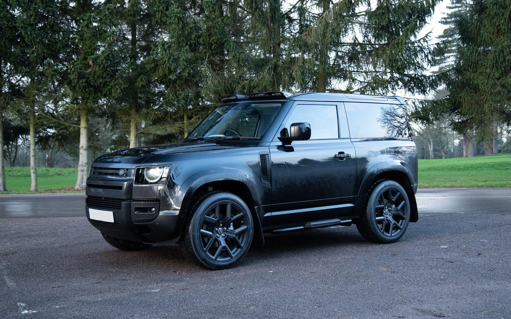 Defender-90-ZSK-1.jpg