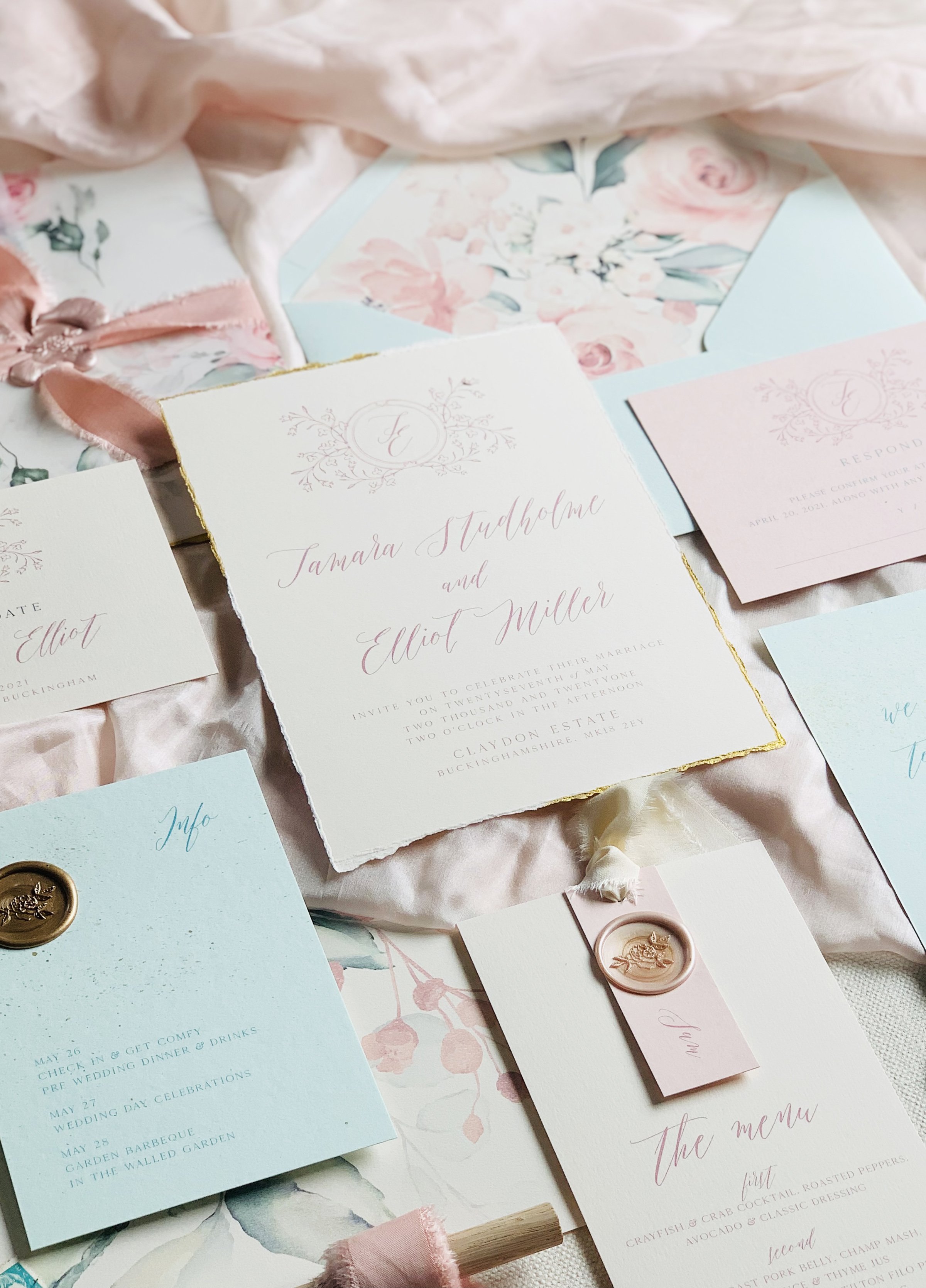 floral_watercolour_wedding_invitations_pink_green_gold_02.jpg