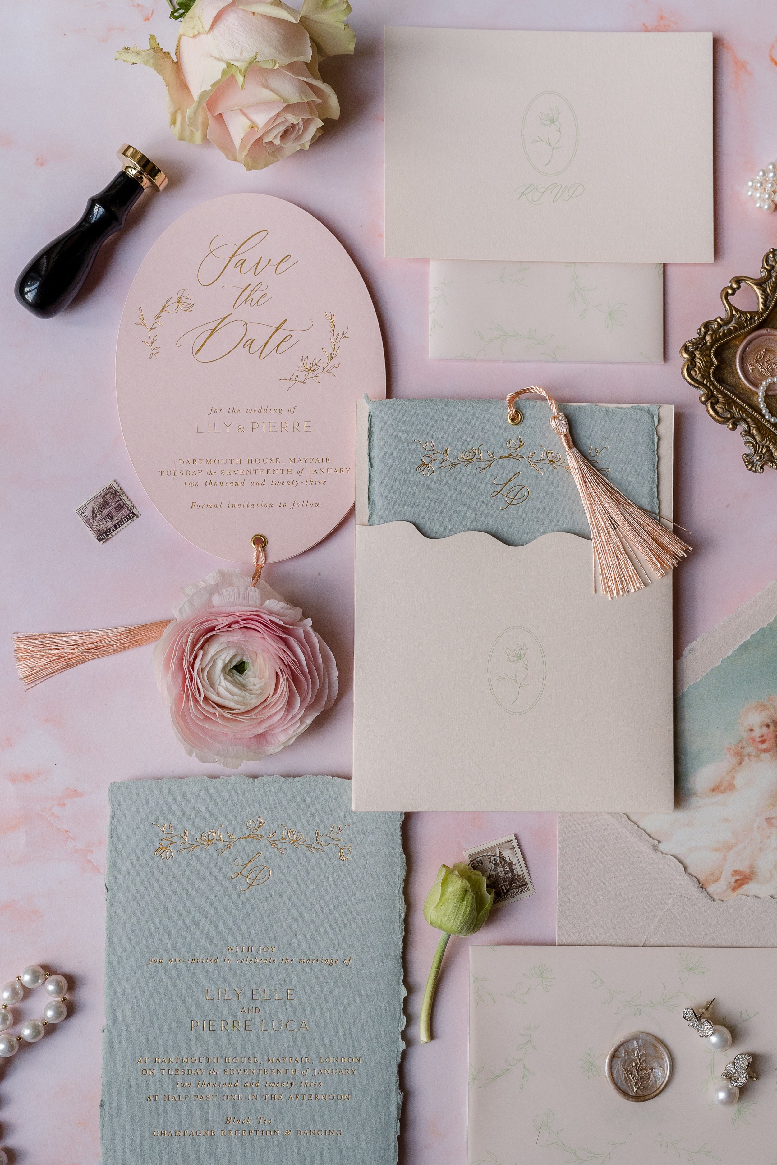 Dartmouth_house_romantic_renaissance_wedding_invitations_02.jpg