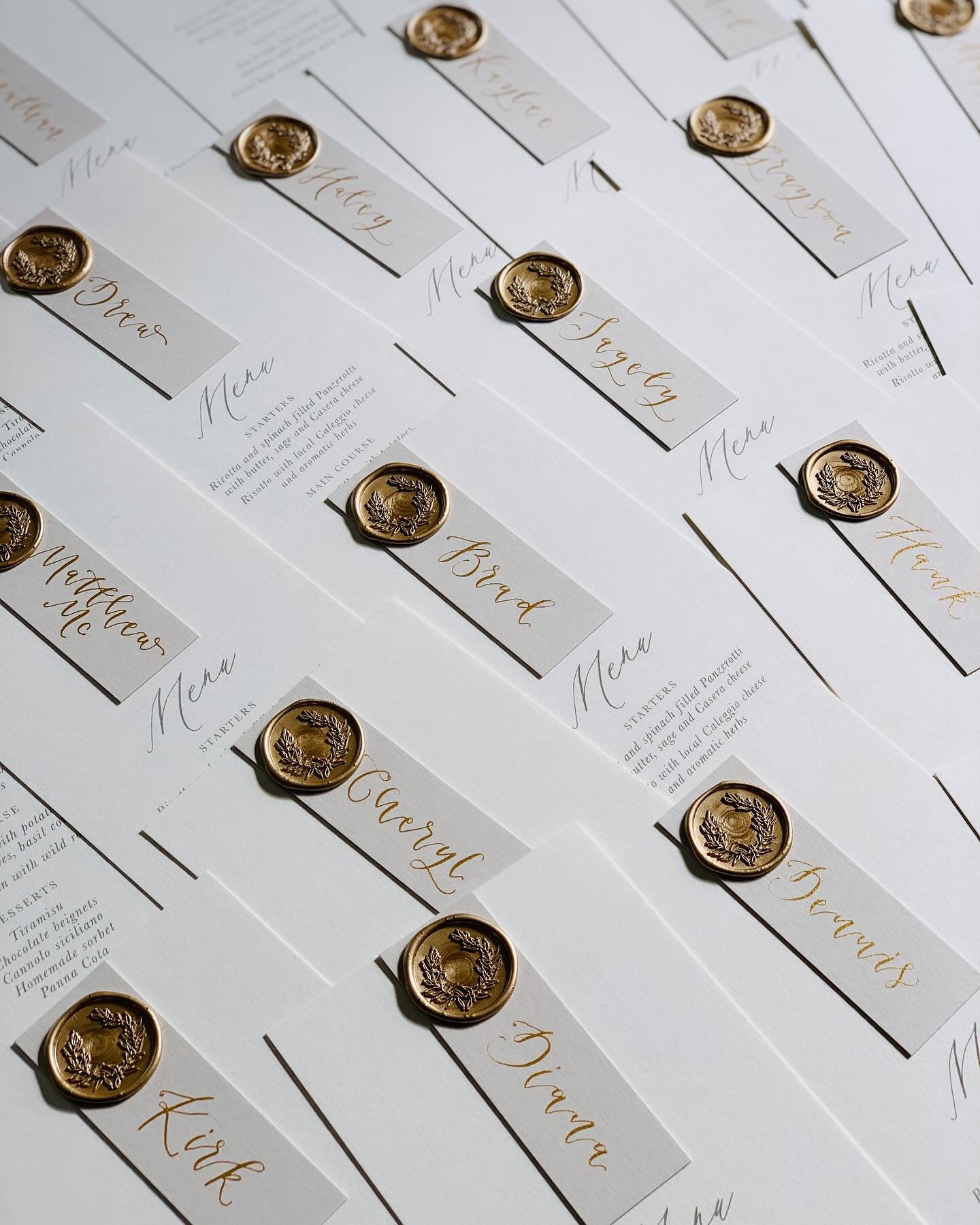 Wedding menu season is almost upon us and these pretty ones left for Italy today&mdash;guest personalised in gold calligraphy. I love to see what your guests will be having&mdash;I&rsquo;d opt for the tiramisu every time! 

#weddingmenus 
#weddinggue