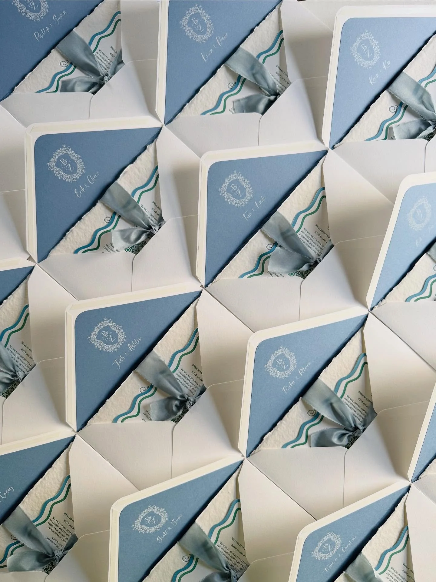 When as much love goes into your envelopes as your invitations ✨ Each liner was personalised for B&amp;Z&rsquo;s wedding invitation suite, with guest name and bespoke monogram crest &mdash; a luxurious detail that makes your wedding stationery one of