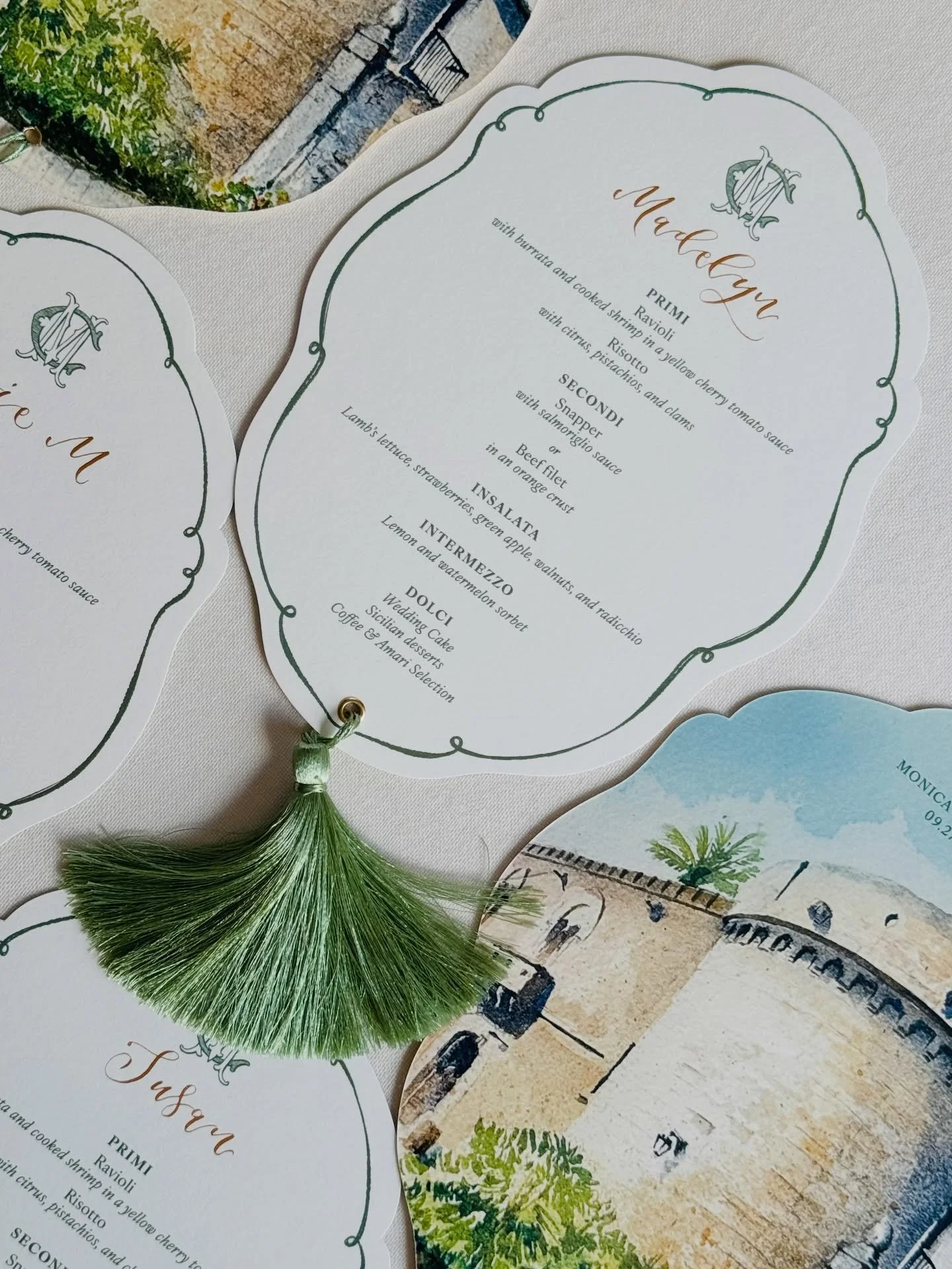 It&rsquo;s that time of year when menus are a plenty on my desk&mdash;from die cut custom shapes, personalised or hand calligraphed to edge painting, ribbon ties, handmade papers and foiling&mdash;there&rsquo;s an option to suit your style and budget