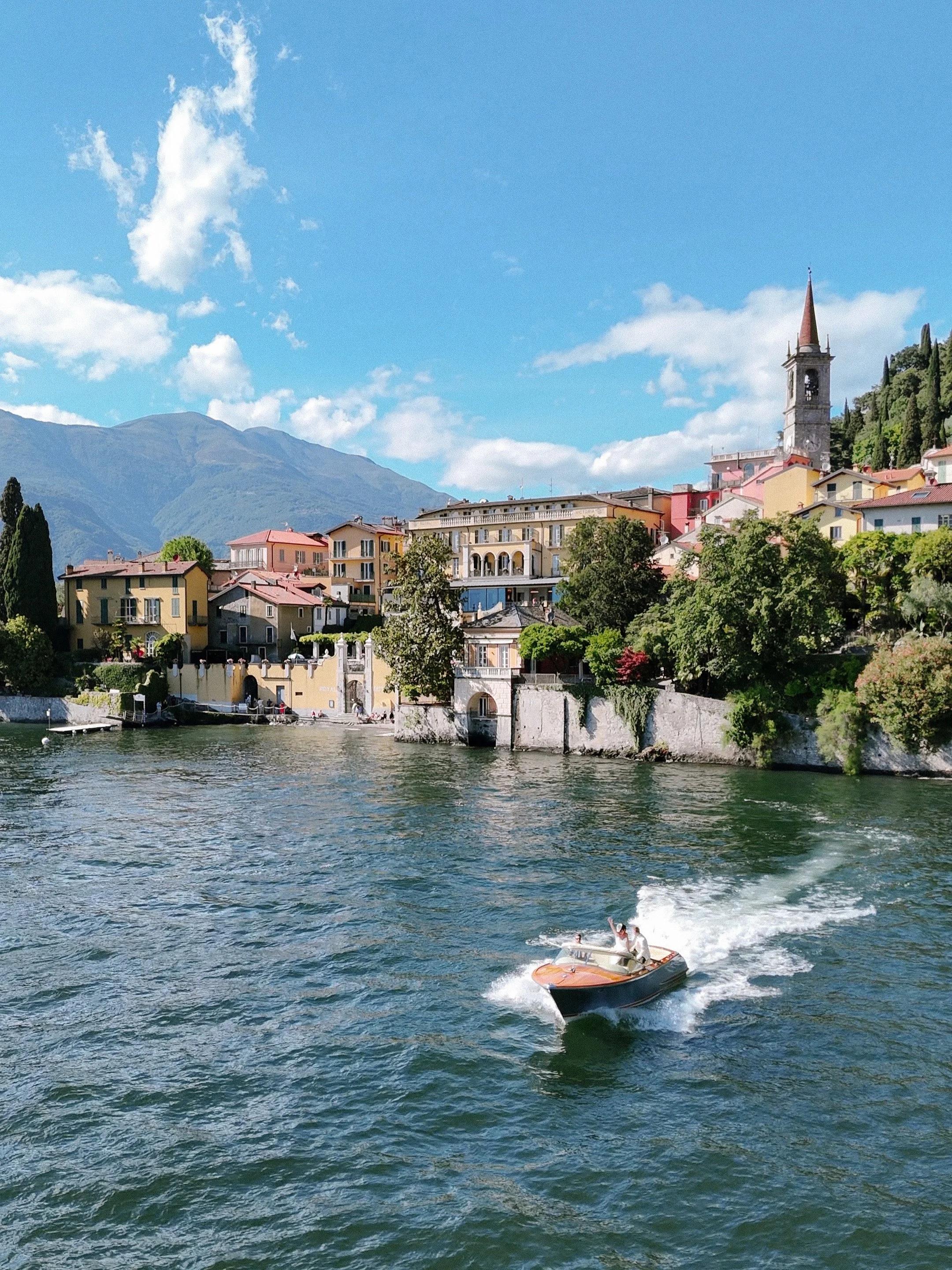 Summer weddings on the shores of Lake Como. ✨

Villa Cipressi &mdash; timeless elegance, breathtaking views and the unmistakable romance of Italy.

Set behind those iconic gates, overlooking the water, this bespoke stationery suite was created to sit