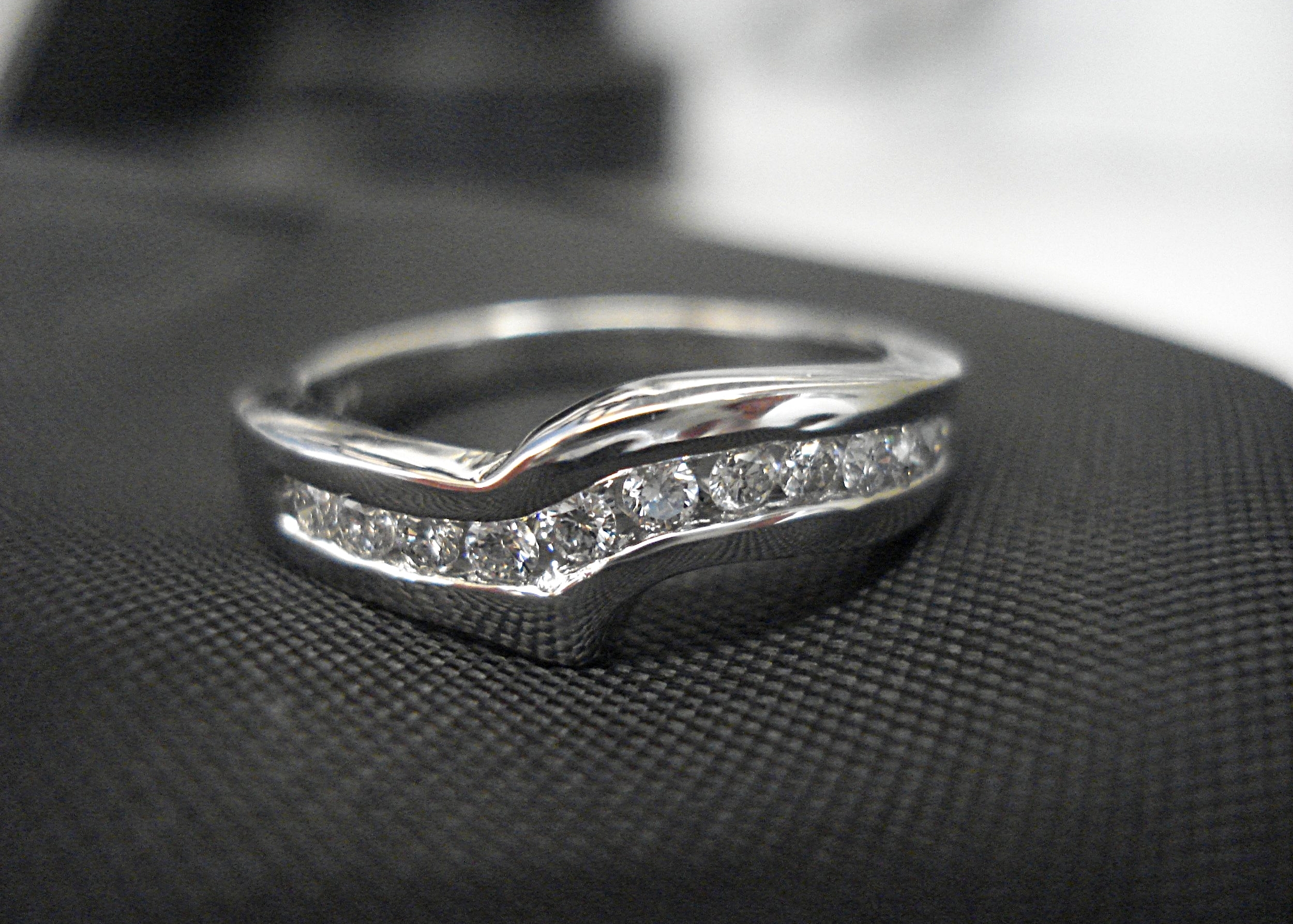 Fitted wedding ring