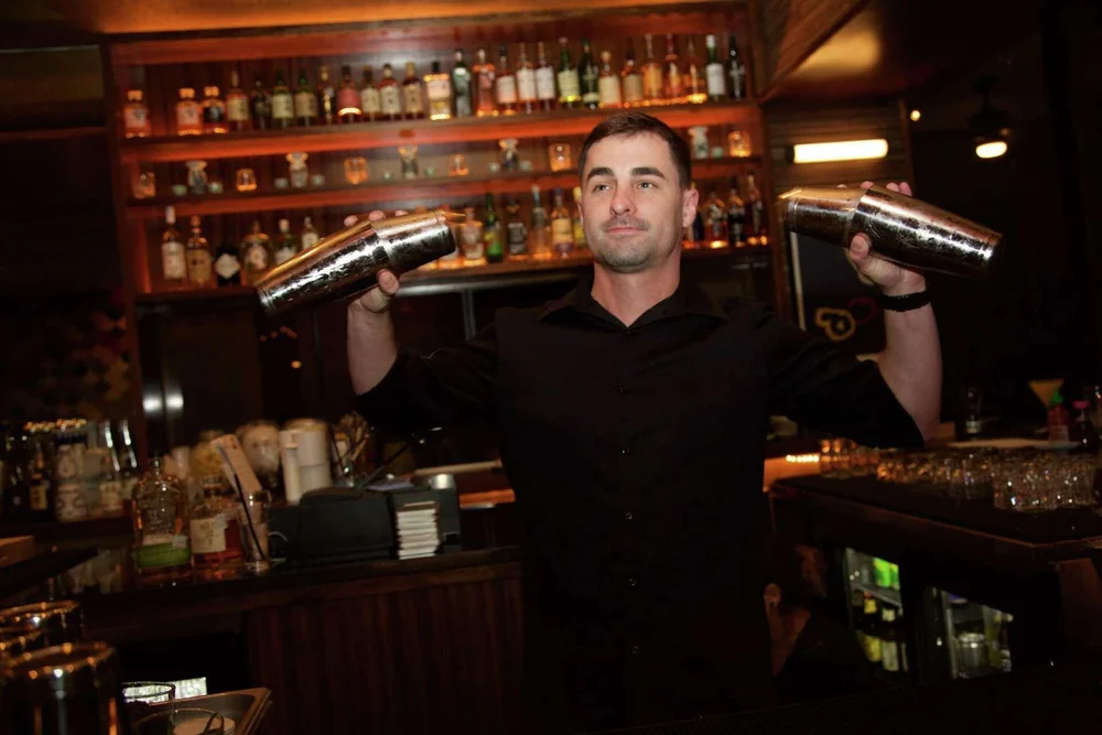 Bar photo 2