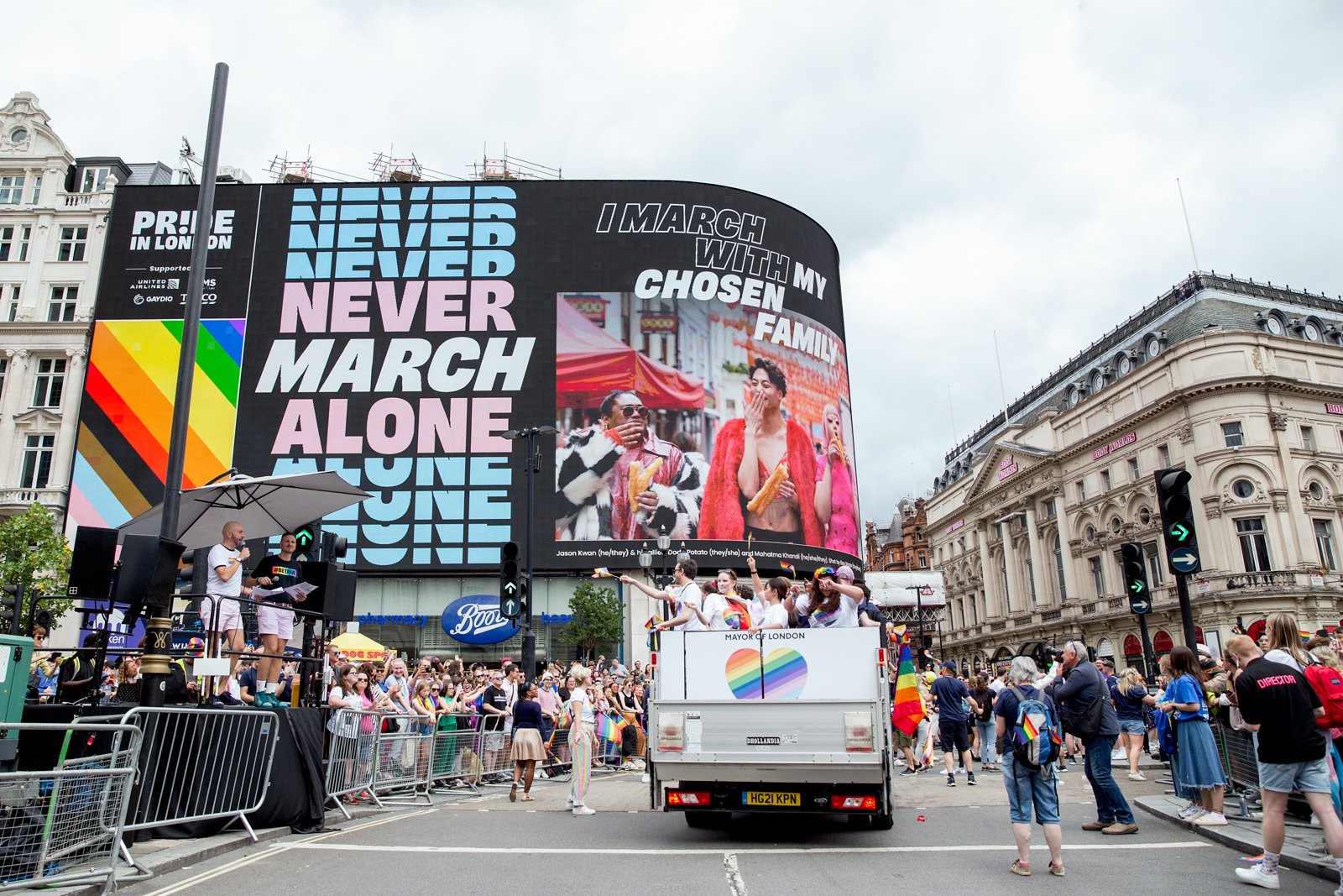 Piccadilly Circus - Pride in London 2023: Never March Alone (Getty/TMW)