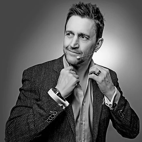 Spencer Wood www.spencerwoodmagic.co.uk