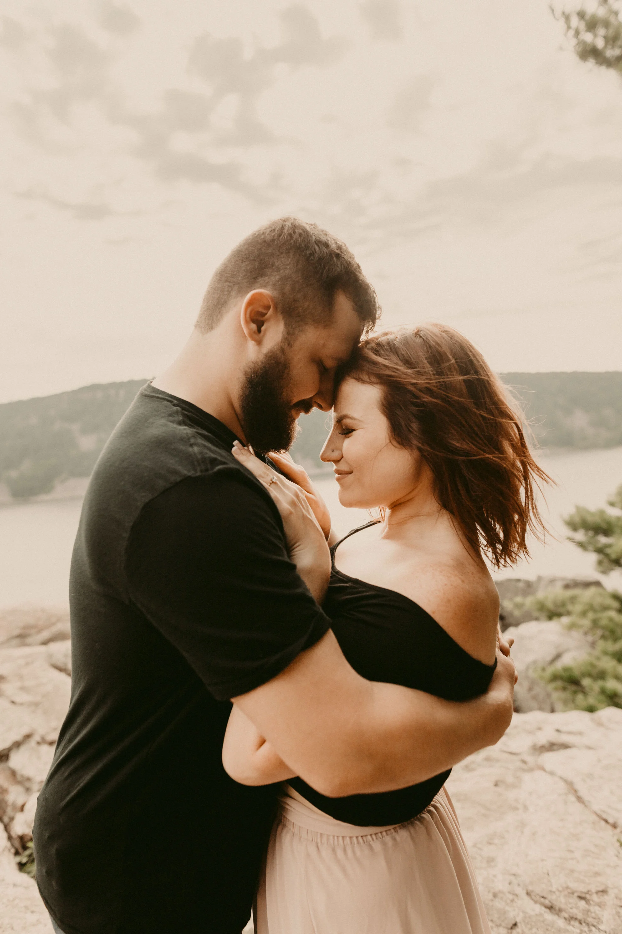 Devil's-Lake-Wisconsin-Engagement-Session-water-couple-session-7.jpg