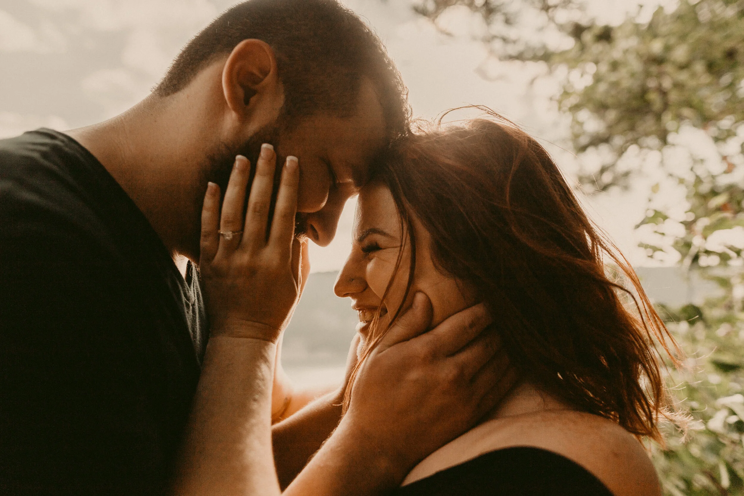 Devil's-Lake-Wisconsin-Engagement-Session-water-couple-session-19.jpg