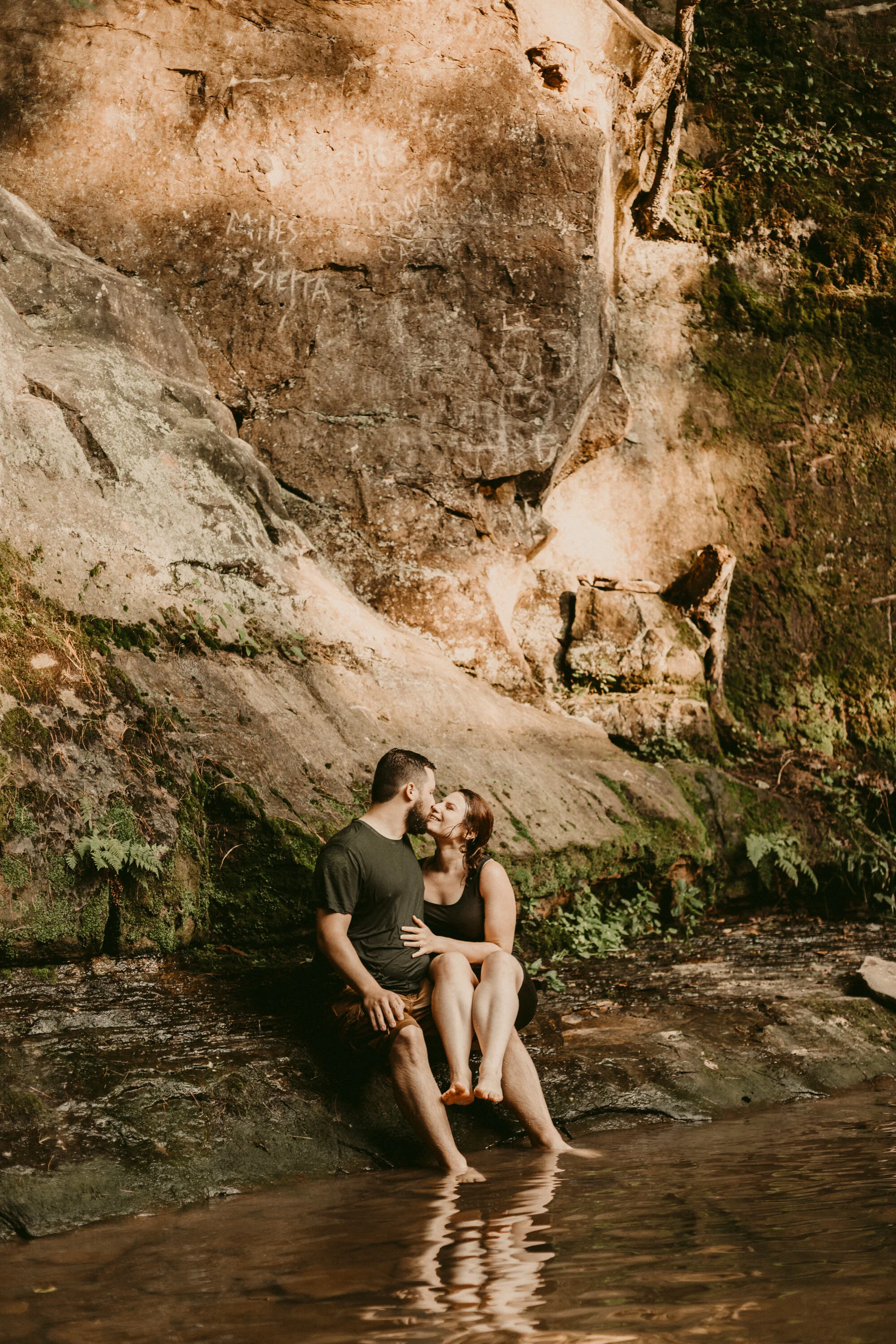 Devil's-Lake-Wisconsin-Engagement-Session-water-couple-session-23.jpg