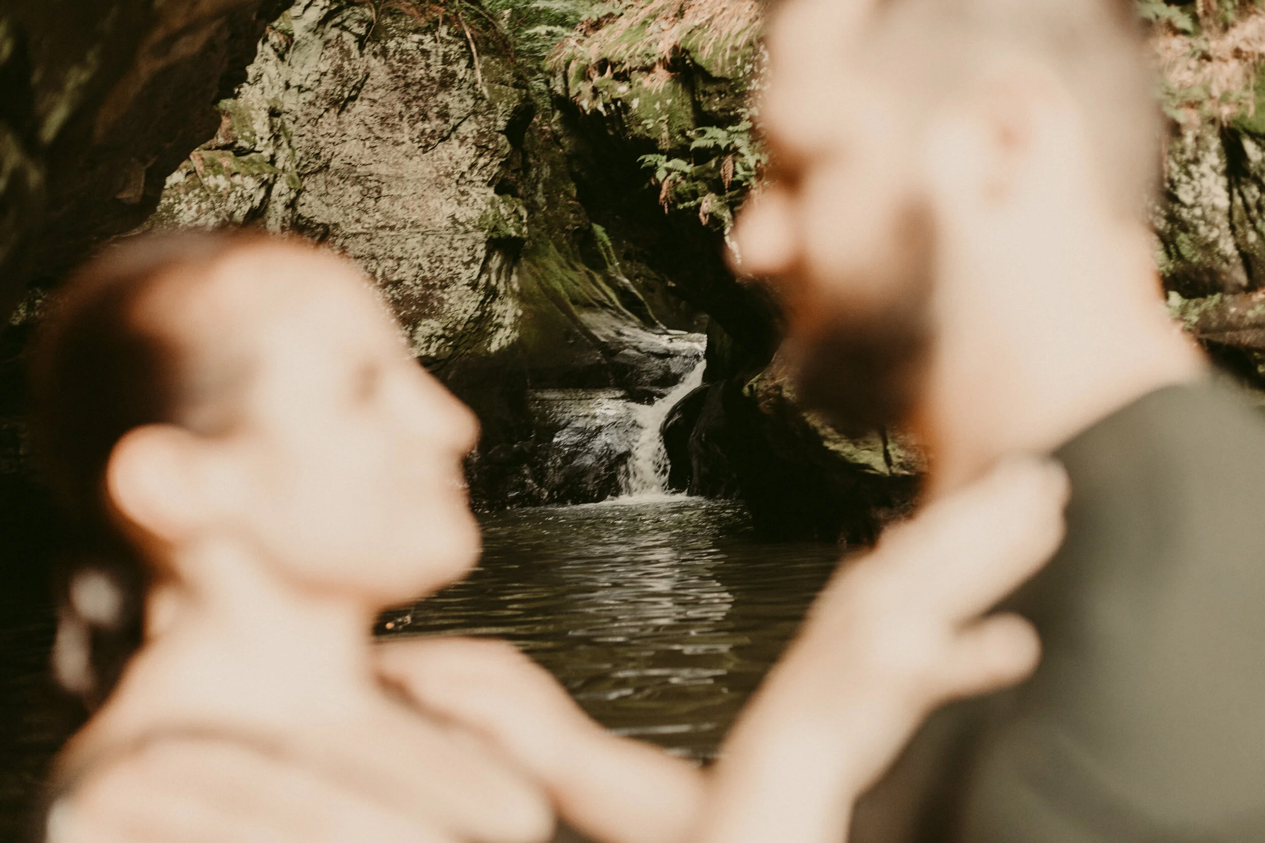 Devil's-Lake-Wisconsin-Engagement-Session-water-couple-session-26.jpg