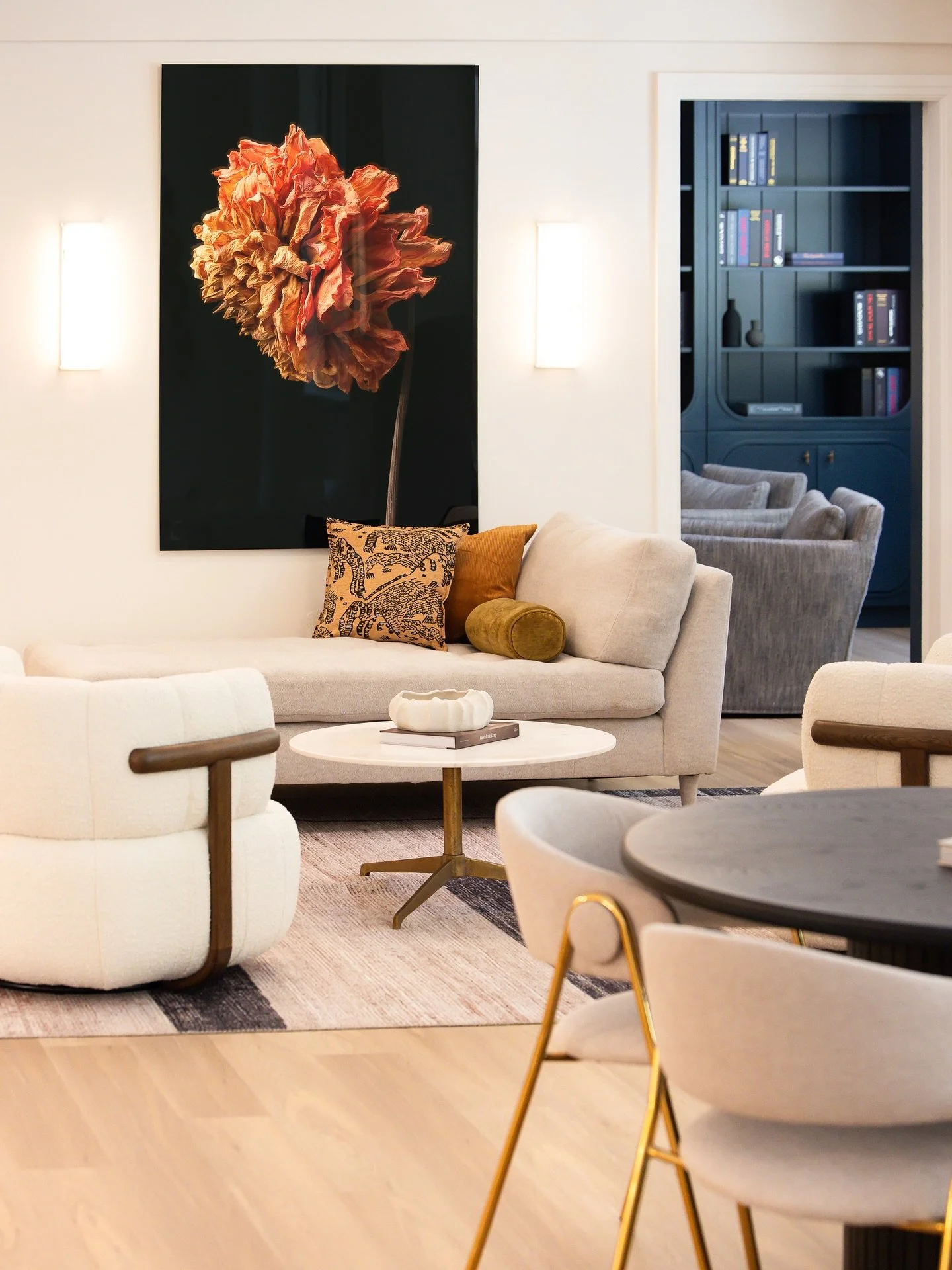 Acrylic prints for a @fetnernyc building, UES
Interior design by @tamaraeatondesign 
.
A beautiful collaboration ✨ 
.
From seeing Tamara&rsquo;s mood board for the new design of this luxury building&rsquo;s lounge to watching it come to life during o