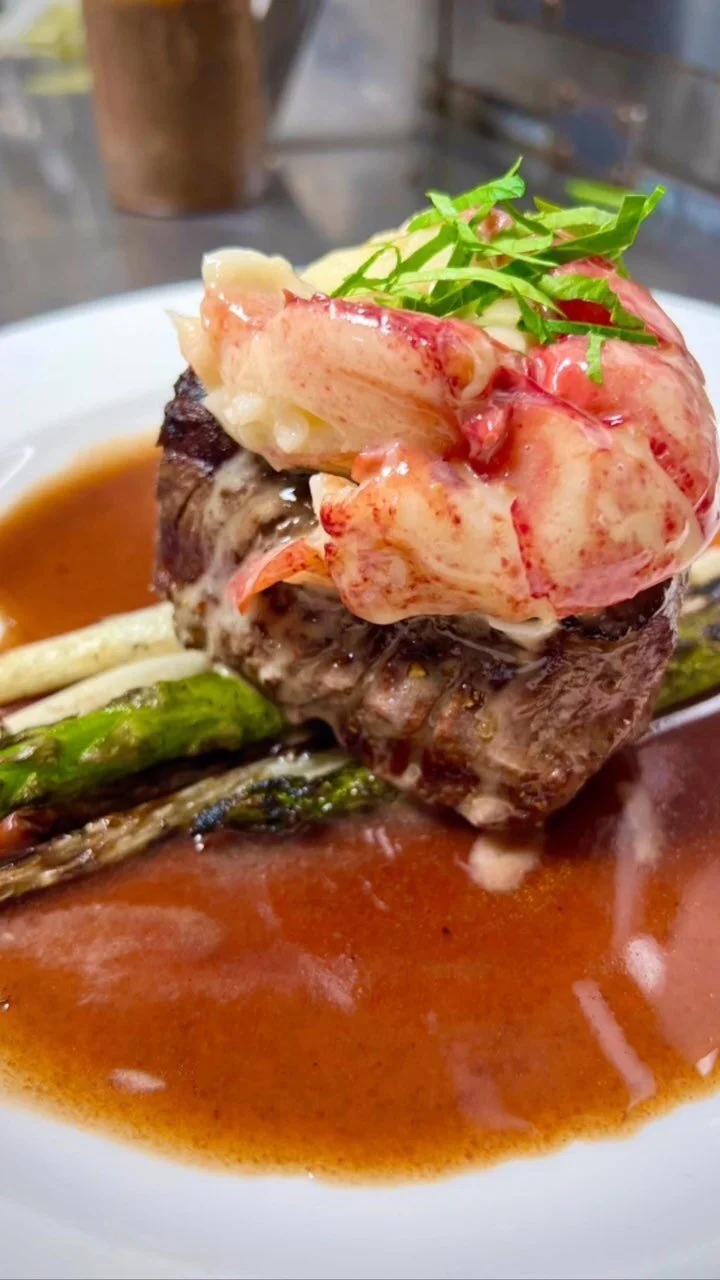 Stunning Chapoquoit Grill W Falmouth Ma Images