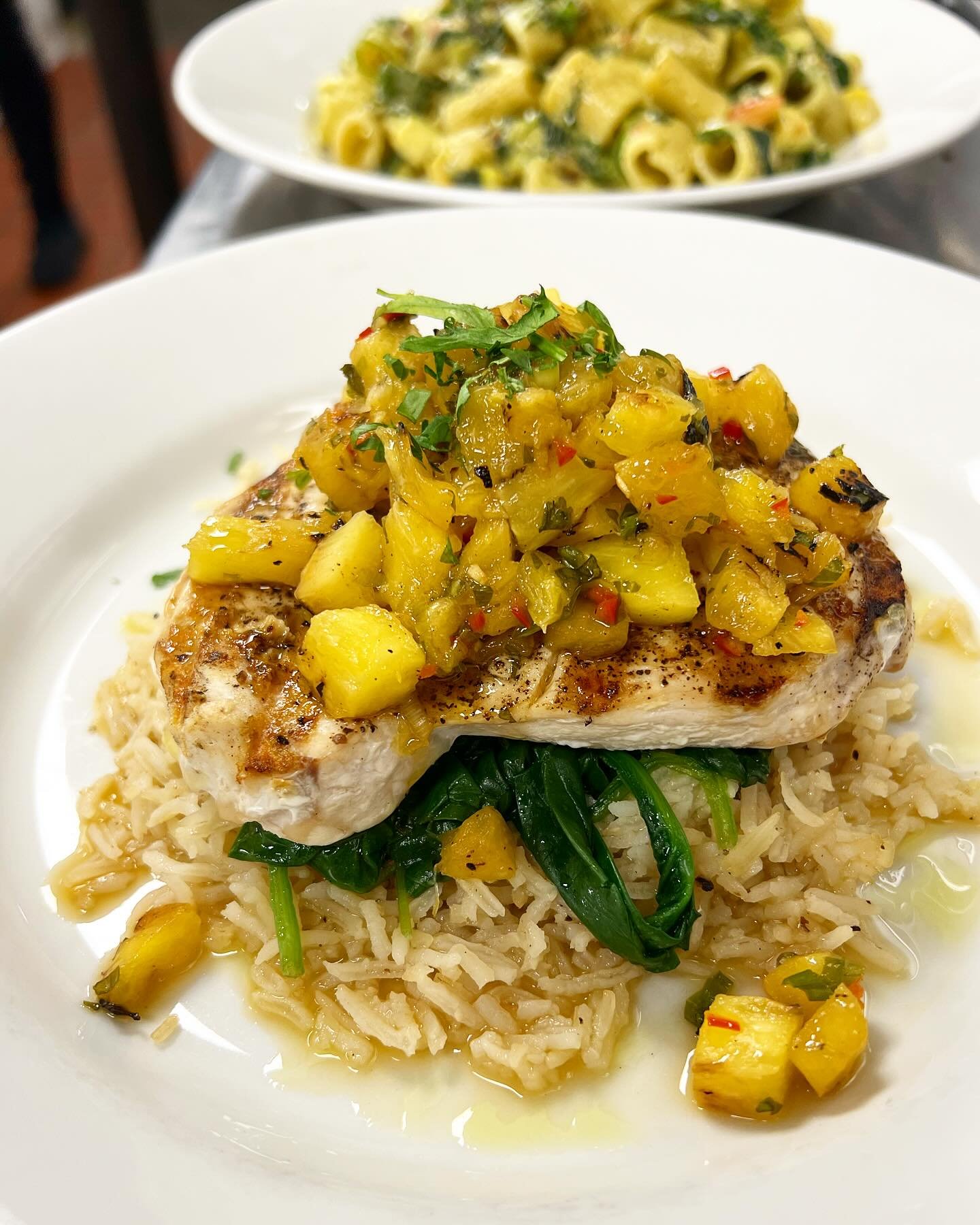 Swordfish with grilled pineapple salsa 🍍