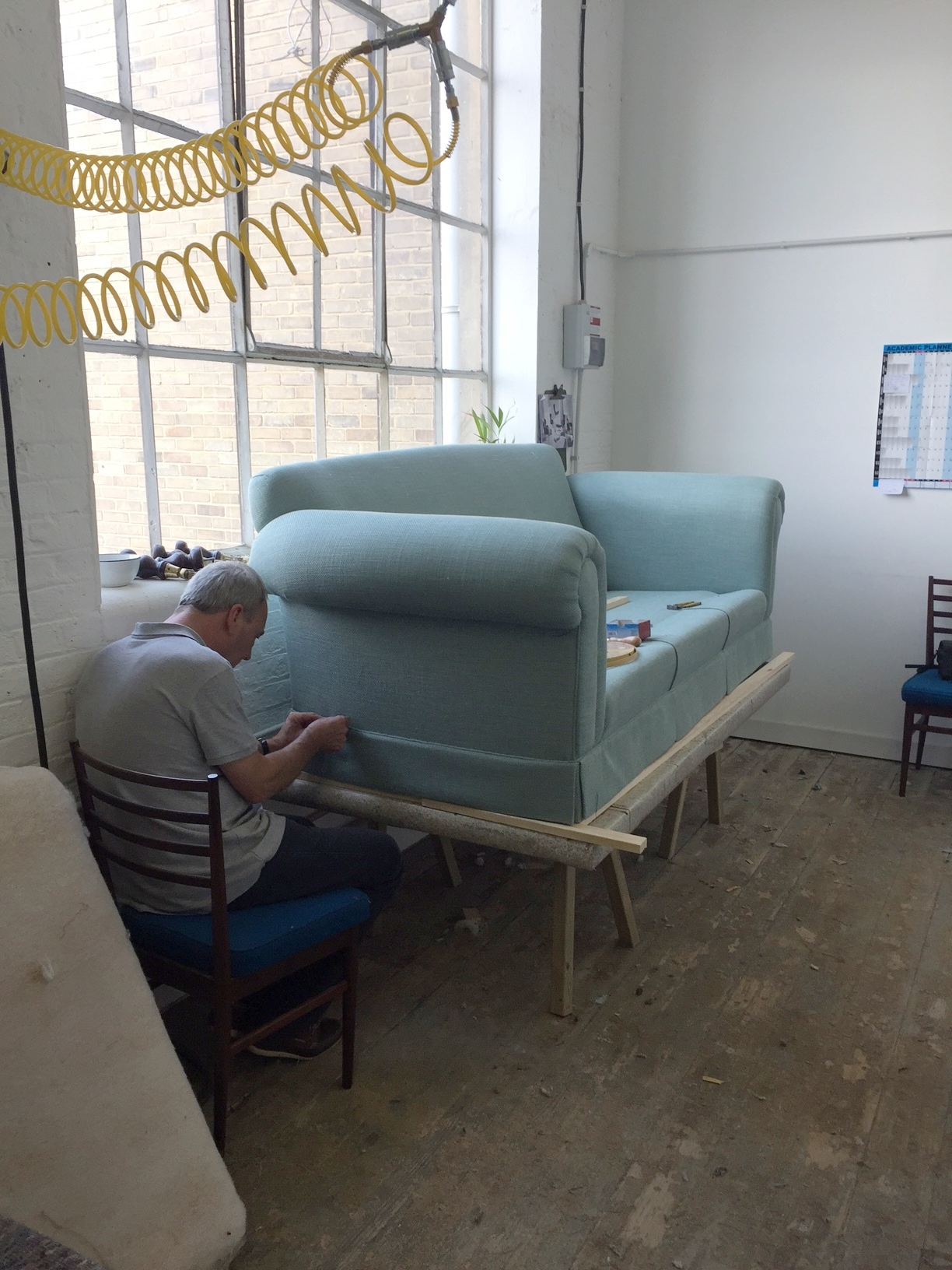 Reupholstery Service, Sofa Reupholstery Cost London