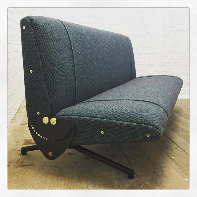 Osvaldo Borsani D70 sofa