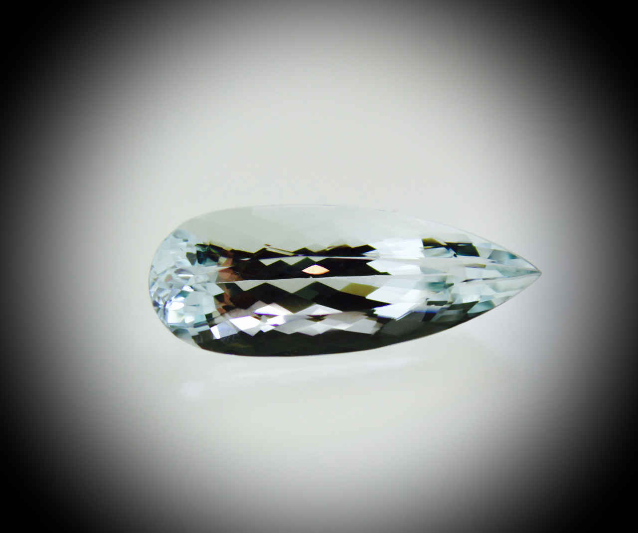 Aquamarine Kabuki Cut MG 15608 A (1).png