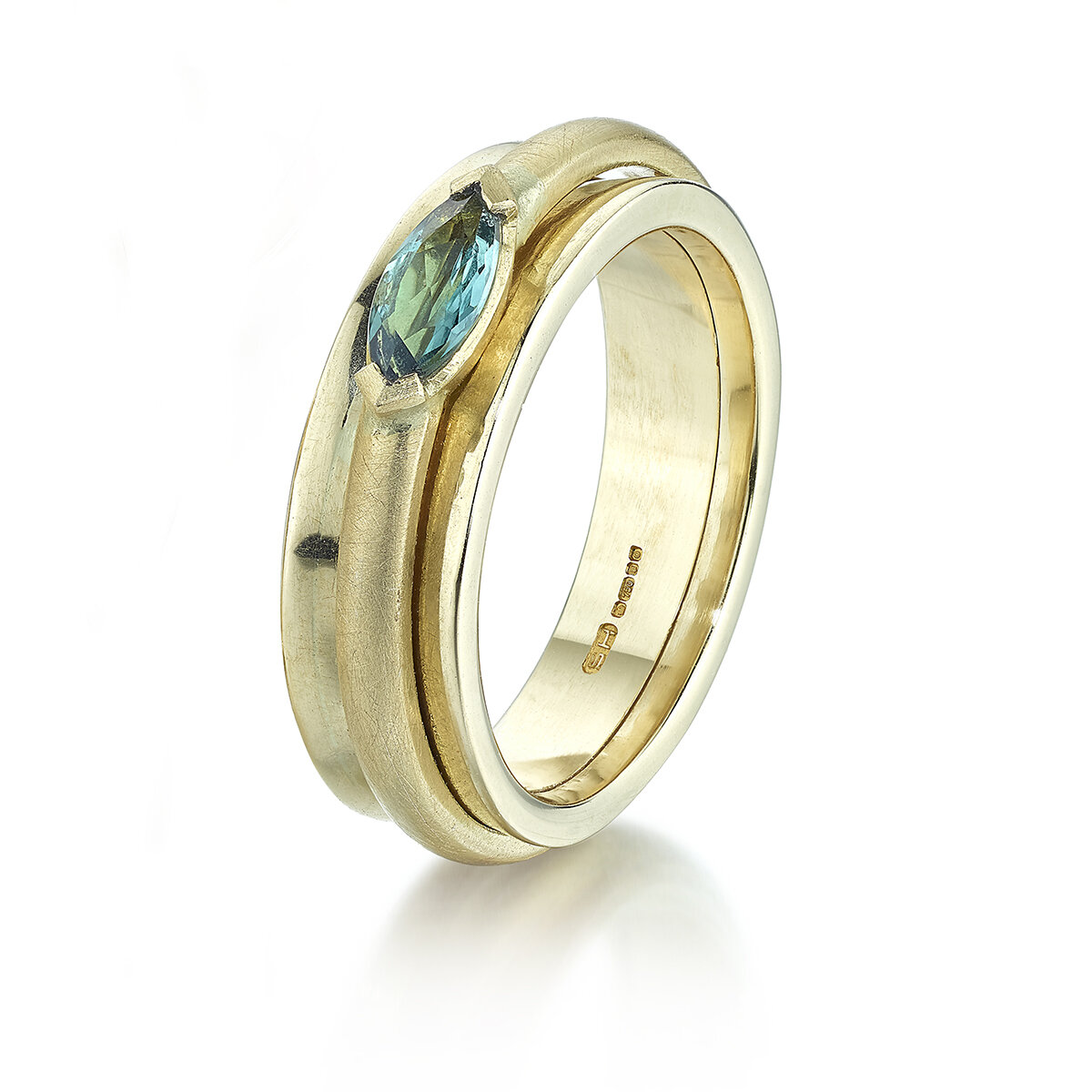 18ct yellow gold opening ring with tourmaline