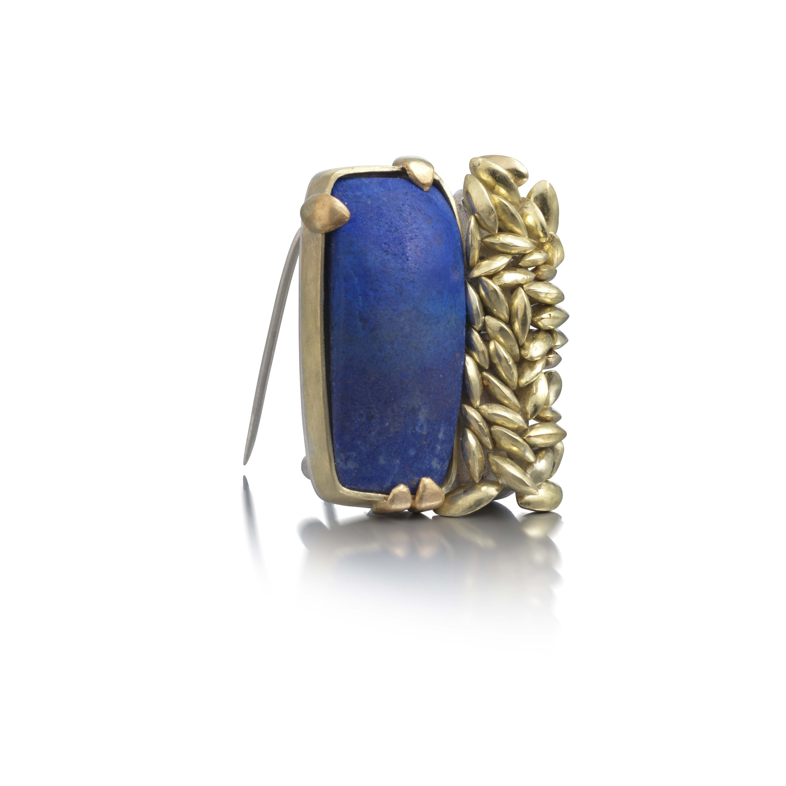 Acini gold and lapis lazuli brooch