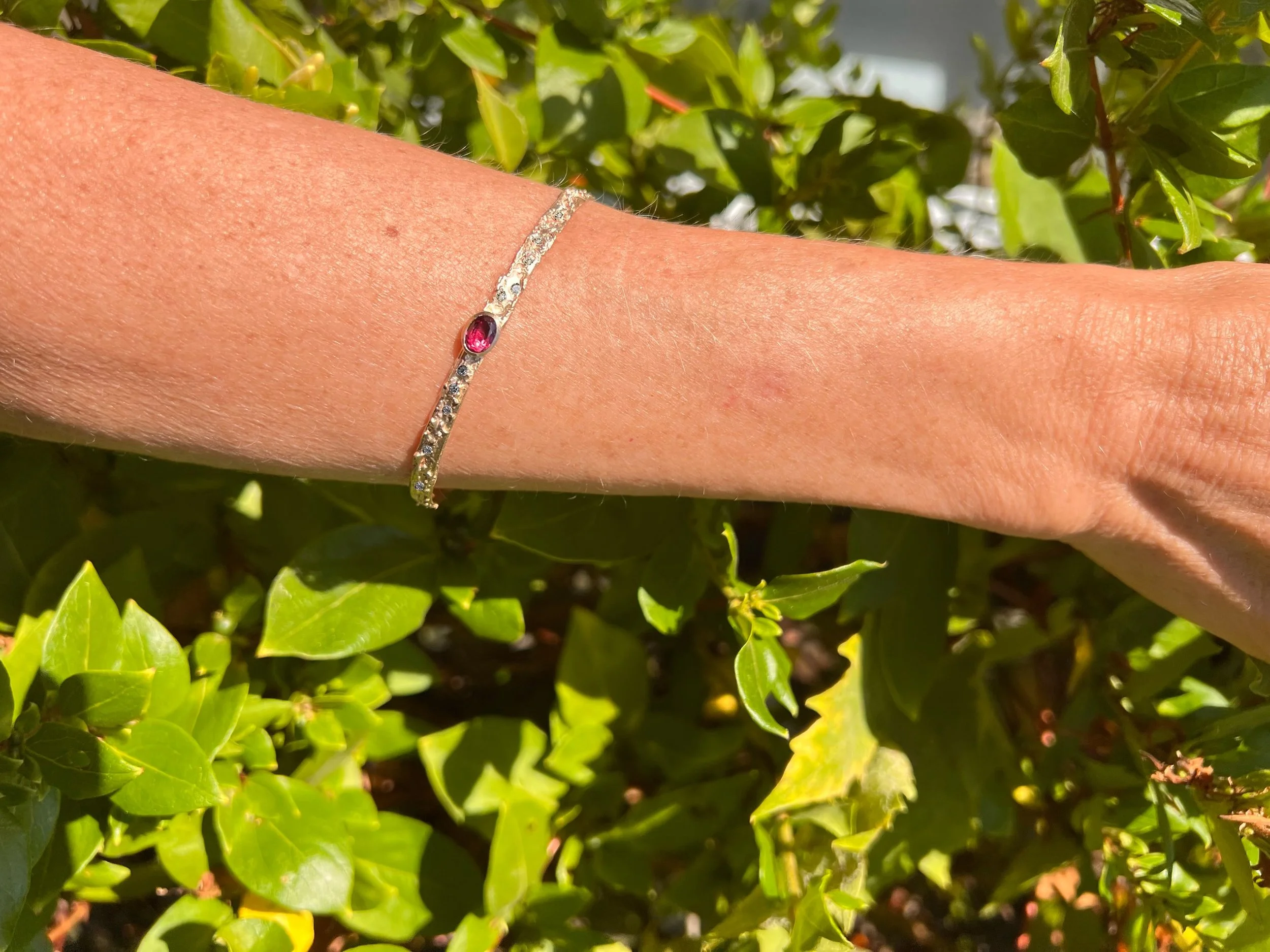 &lsquo;I&rsquo;ve really enjoyed meeting you, visiting your workshop and contributing to the design of the re-working of my mum&rsquo;s engagement ring - I know she and my dad would be very happy with what you have created.  Thank you. &lsquo;

This 
