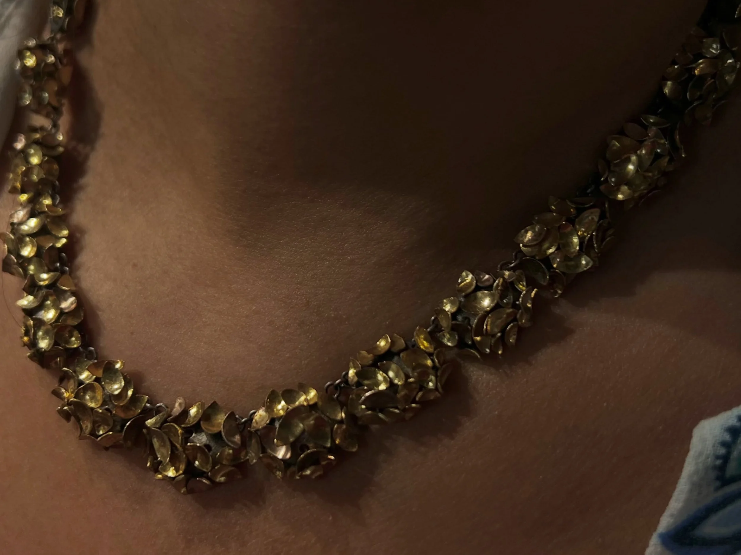 Discover the atmosphere!

@goldsmithsfair has started!

Lose yourself in the brilliance and drama that is 
@goldsmithsfair where you can find captivating
Jewels and Objects, stimulating conversations and 
Unexpected Treasures

We are open Friday and 