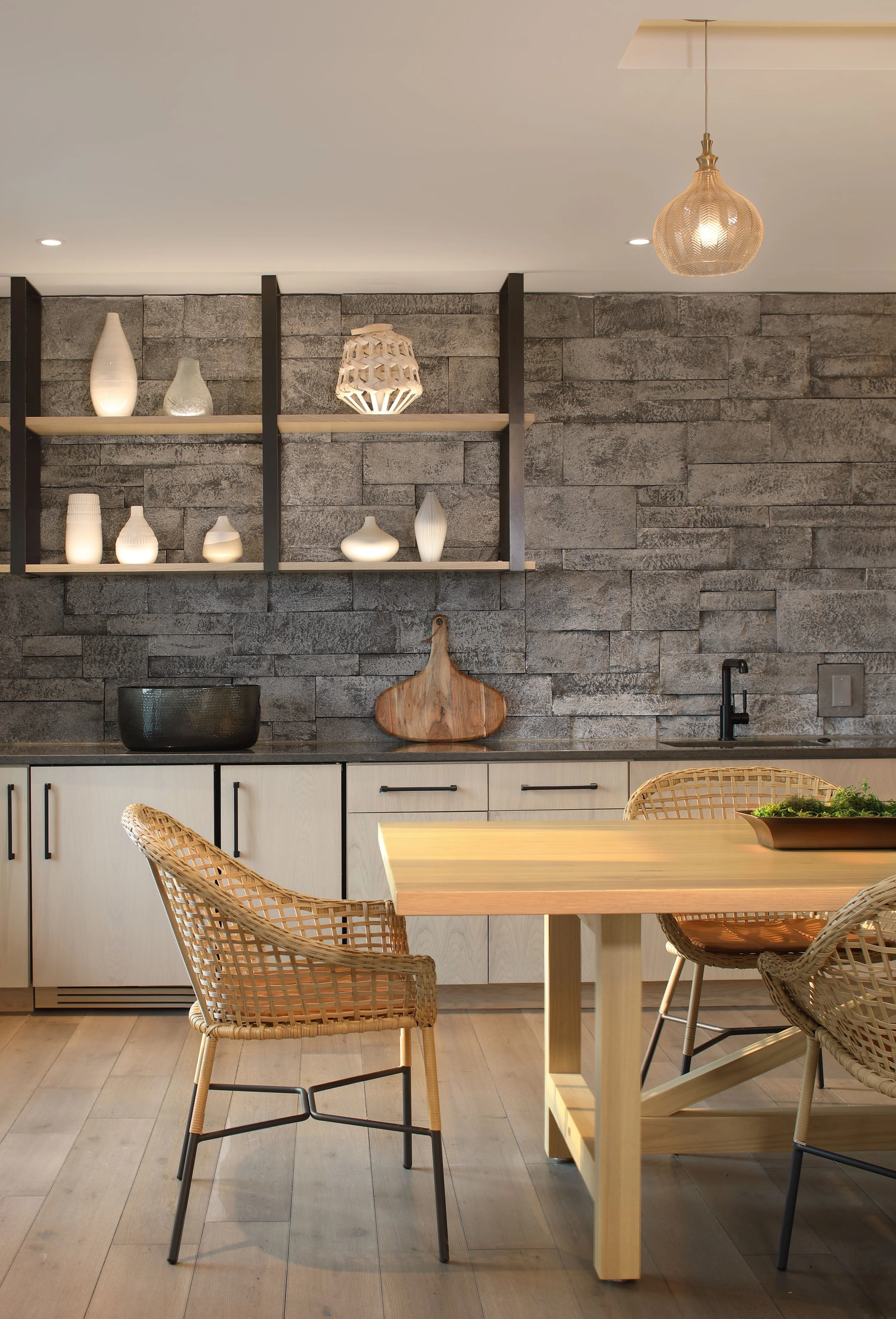 Summit @ W Pryor # 22.1E.jpg