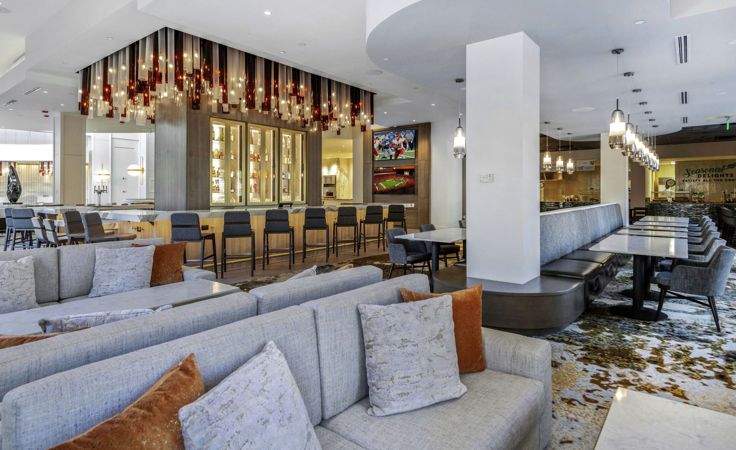 Embassy Suites Brier Creek_lobby-8E.jpg