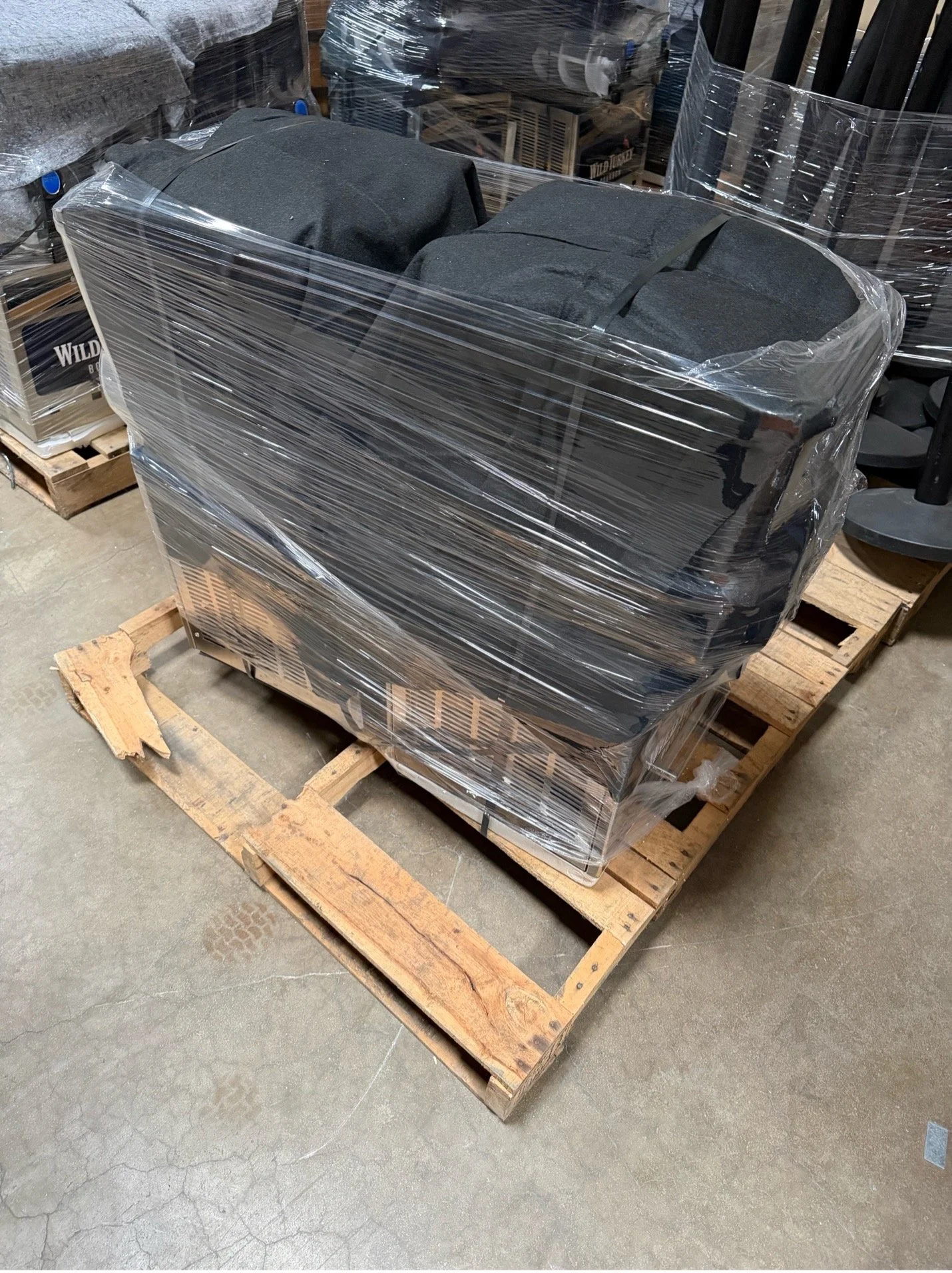 WT004 - Pallet 4 - Slushy Machine