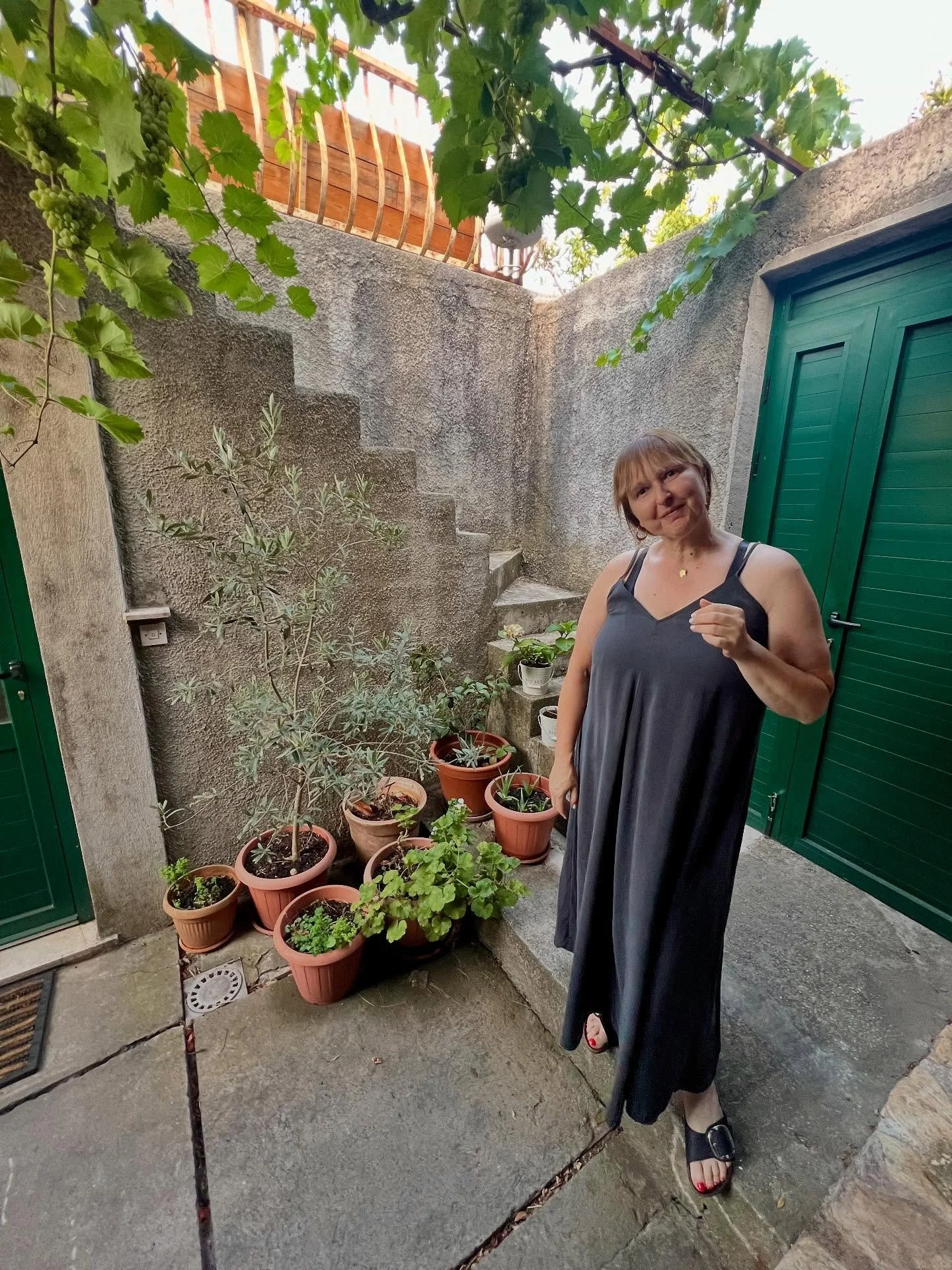 For the third year in a row, Zlatko and Marija have opened their home&mdash;and their hearts&mdash;to us. This isn&rsquo;t just a meal, it&rsquo;s a tradition, one that some of us signed up for this trip just to experience again.

Tonight&rsquo;s pek