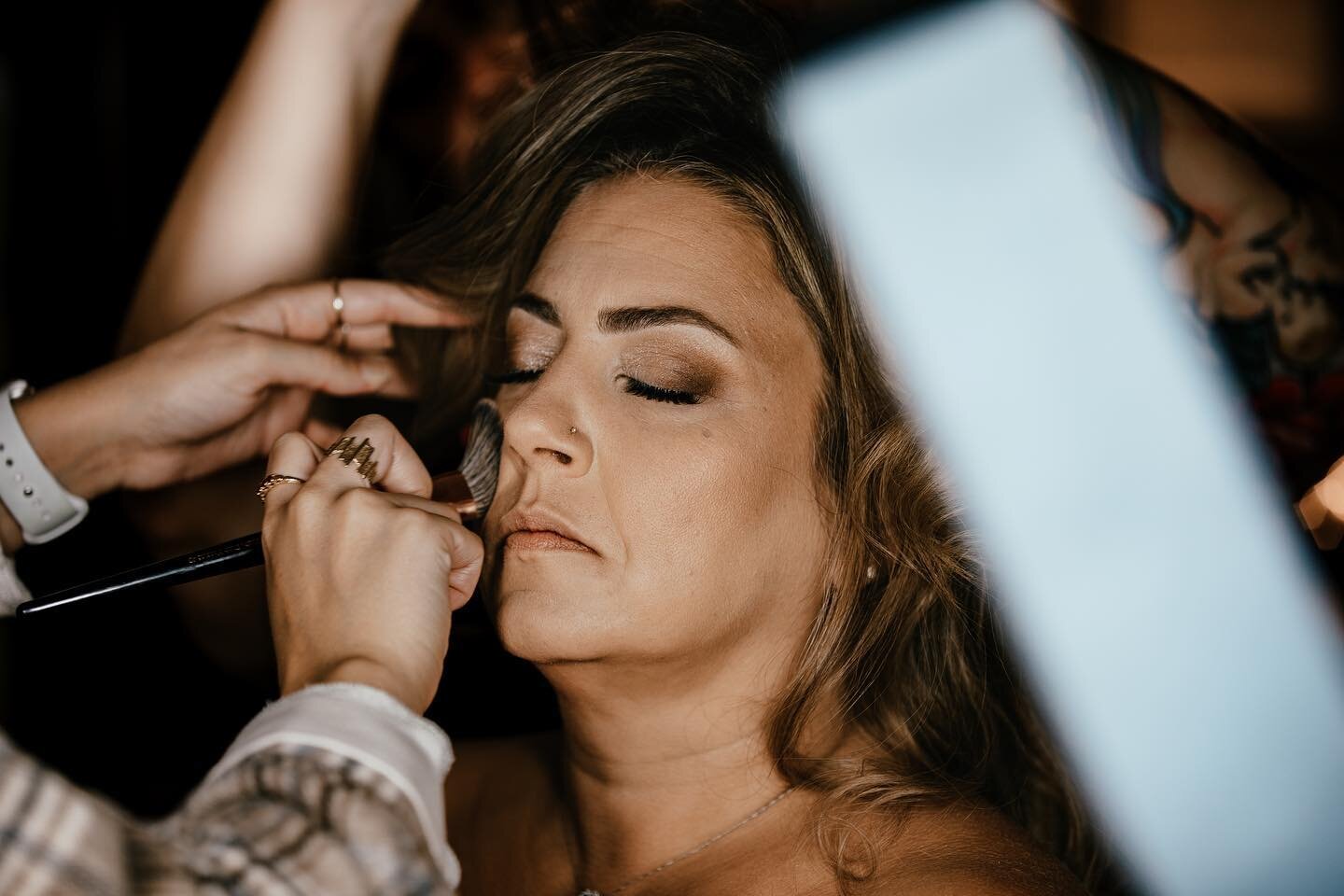 By far the most relaxed bride I&rsquo;ve ever met, I was in awe the whole way through with her poise, beauty and comfortability. Me and my team throughly enjoyed this this laid back yet absolutely stunning and entertaining wedding day. It really coul