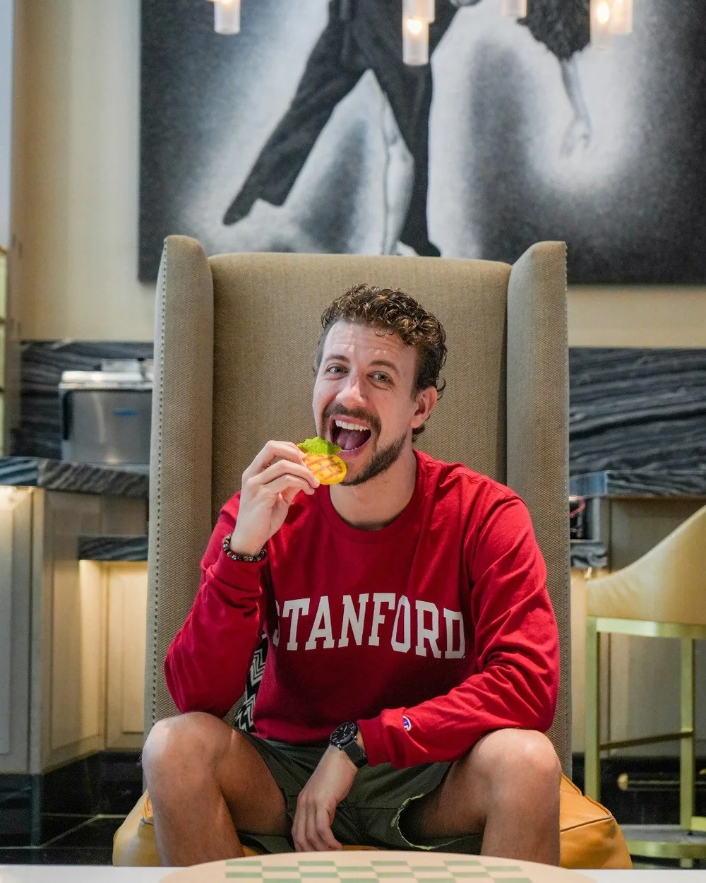 This is what happiness tastes like 🍍🍪 Join us for Afternoon Delights and snag one of our signature pineapple cookies &mdash; available daily at every Staypineapple location 💛
