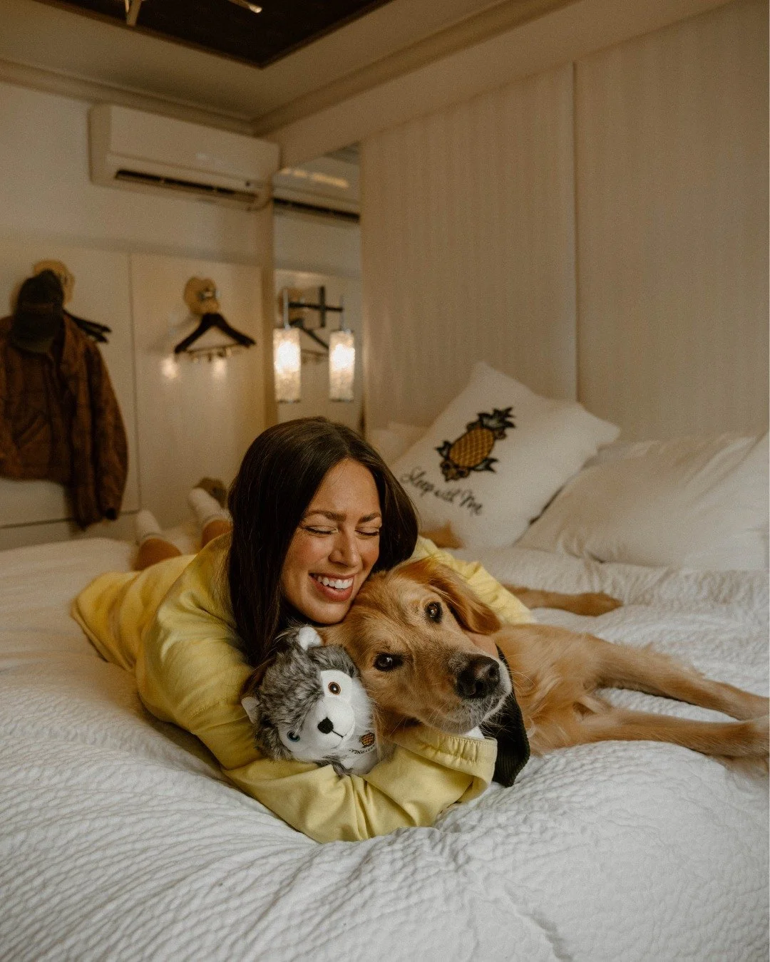 This is your sign to book that pet-friendly getaway your pup has been dropping hints about all season long. 🐾