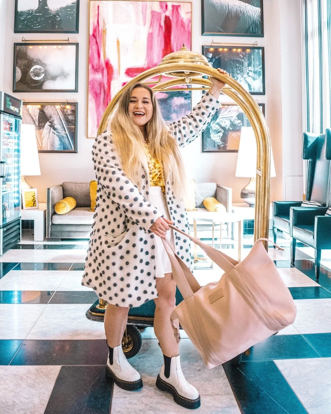 Checked in and ready for everything San Francisco has to offer. The lobby has that effect on people. 🍍