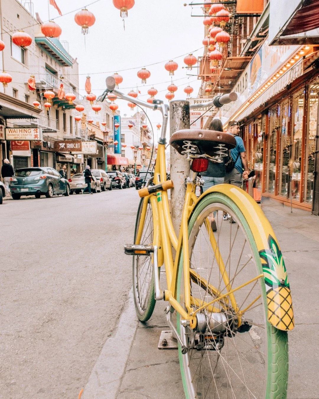 Your itinerary: grab a complimentary pineapple bike, head out the front door, and see where San Francisco takes you. 🚲

Chinatown, the @SFMOMA, the @ferrybuilding &mdash; it's all right there. Staypineapple San Francisco, in the heart of Union Squar