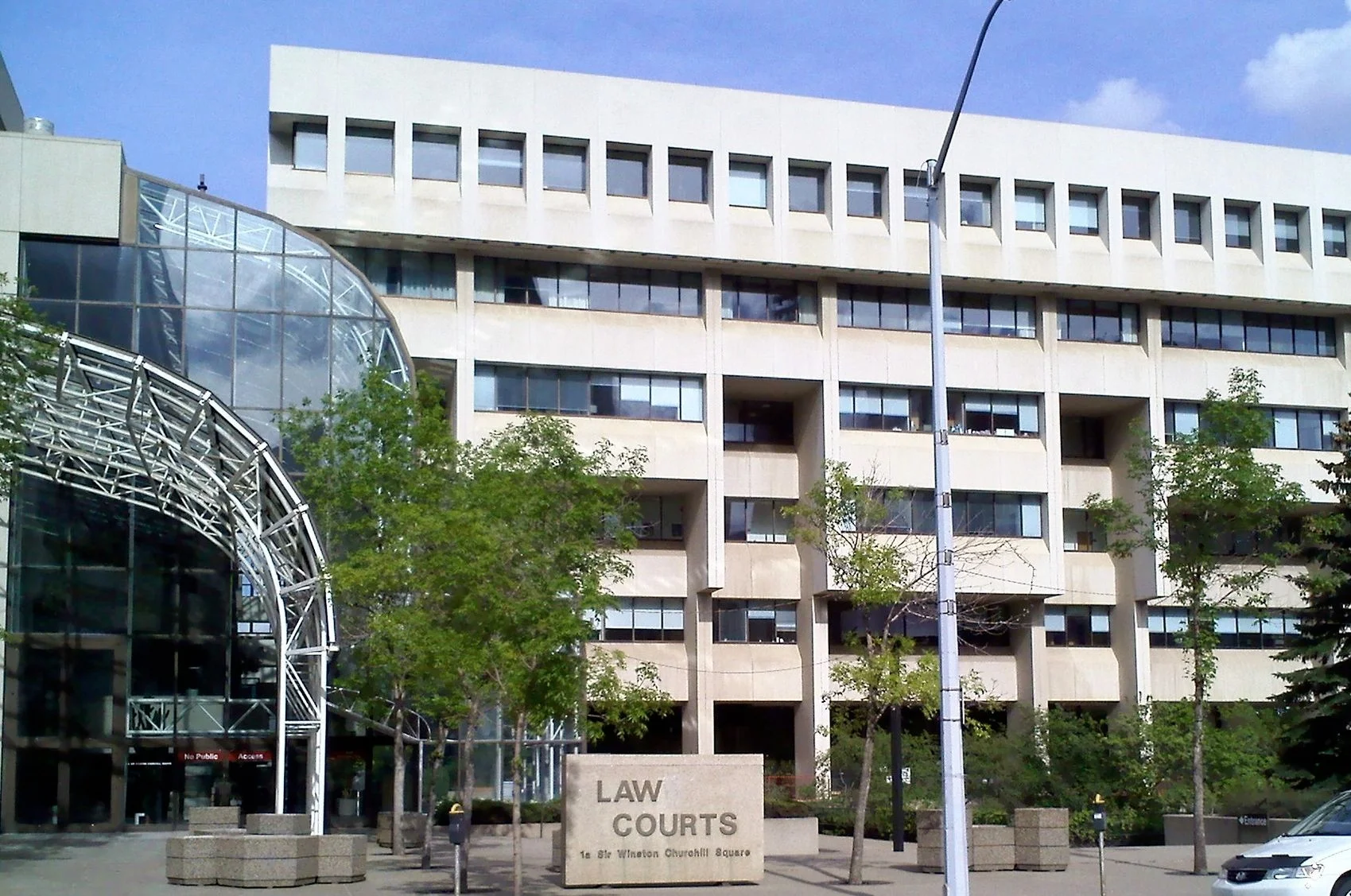 edmonton+law+court.jpg