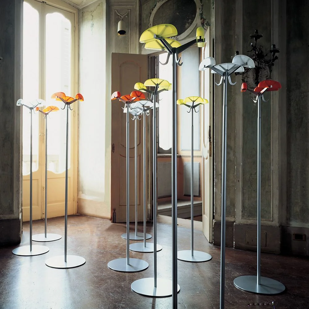 Kartell-accessories-Hanger-Clothes-Stand-Alta-Tensione-6.jpg