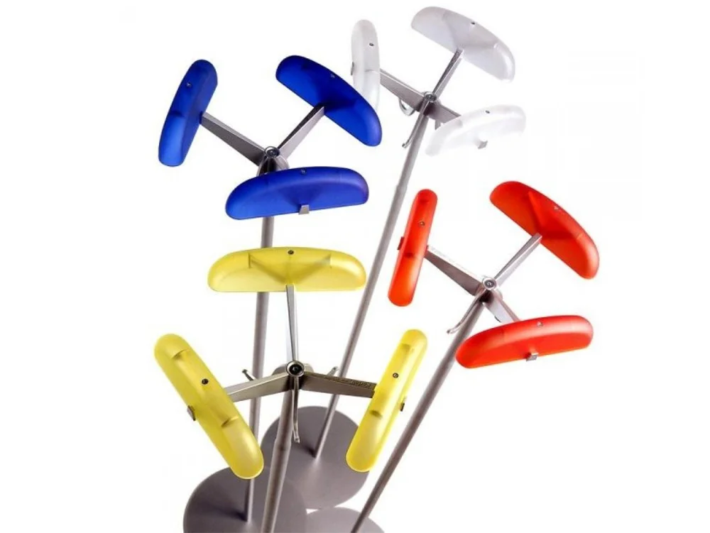 Kartell-accessories-Hanger-Clothes-Stand-Alta-Tensione-8.jpg