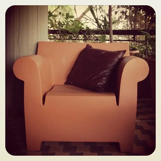 Kartell-Armchairs-Bubble-14.jpg
