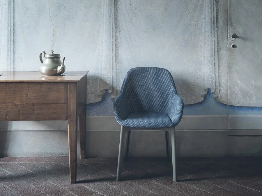 kartell-dining-armchairs-CLAP-24.jpg