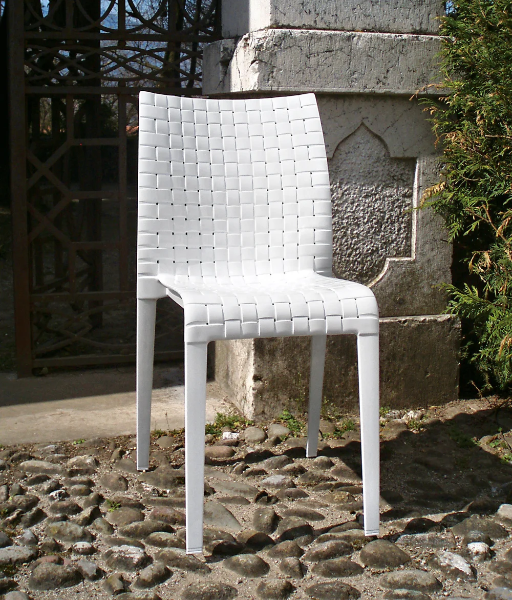 AMI AMI KARTELL CHAIR | Bello Spazio