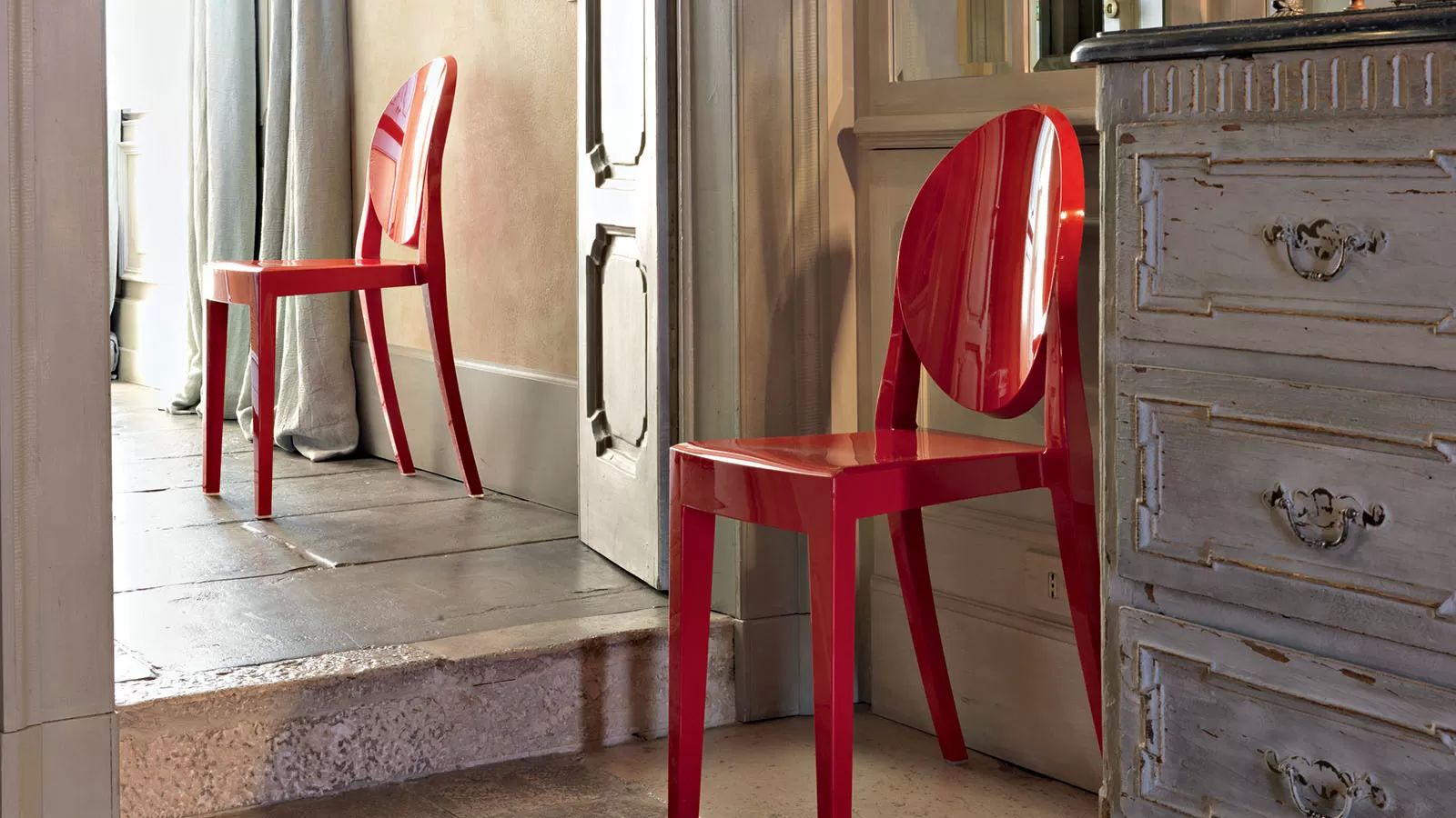 Kartell-Chairs-Victoria-Ghost-20.jpg