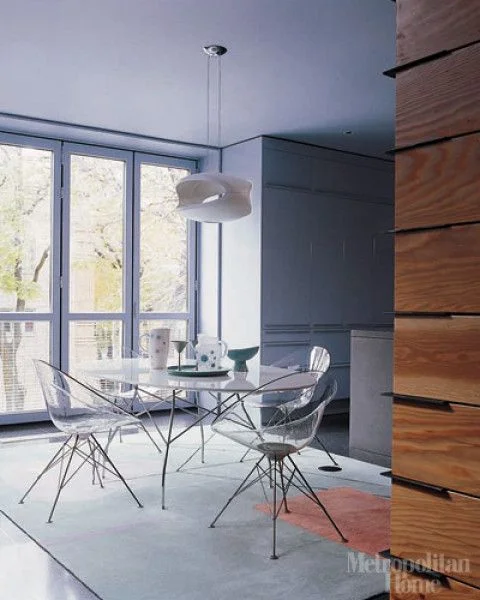 GLOSSY KARTELL TABLE
