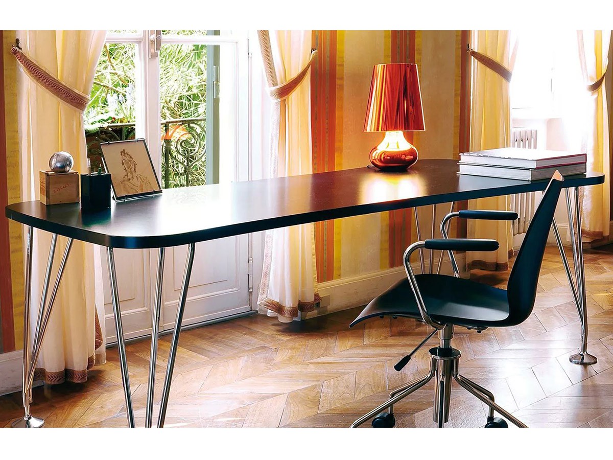 kartell-tables-max-5.jpg