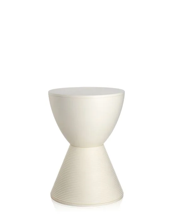 Kartell-coffee-and-end-table-Prince-Aha-5.jpg