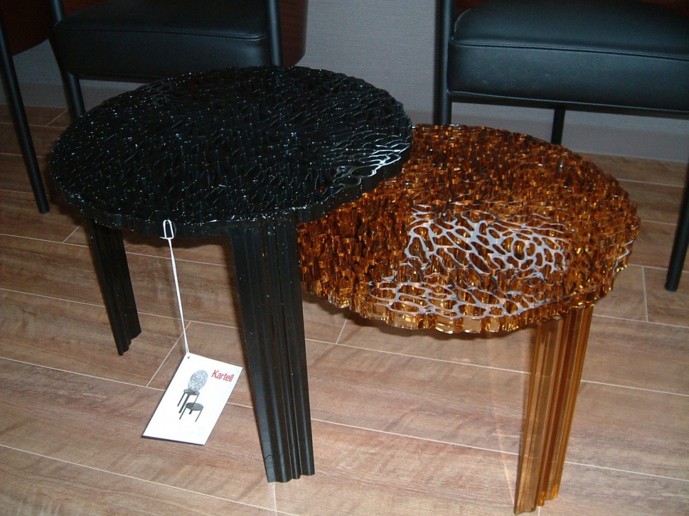 Kartell-Coffee-and-end-tables-T-Table-H14-12.jpg