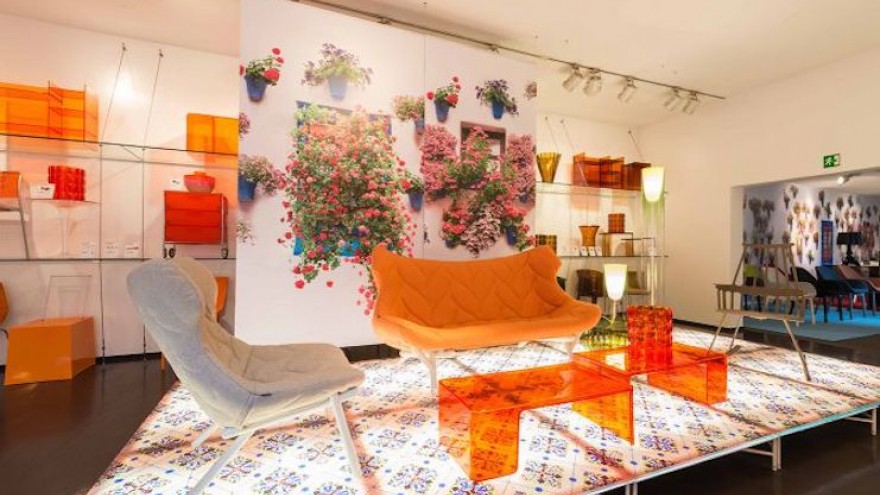 Kartell-Coffee-and-end-tables-Usame-9.jpg