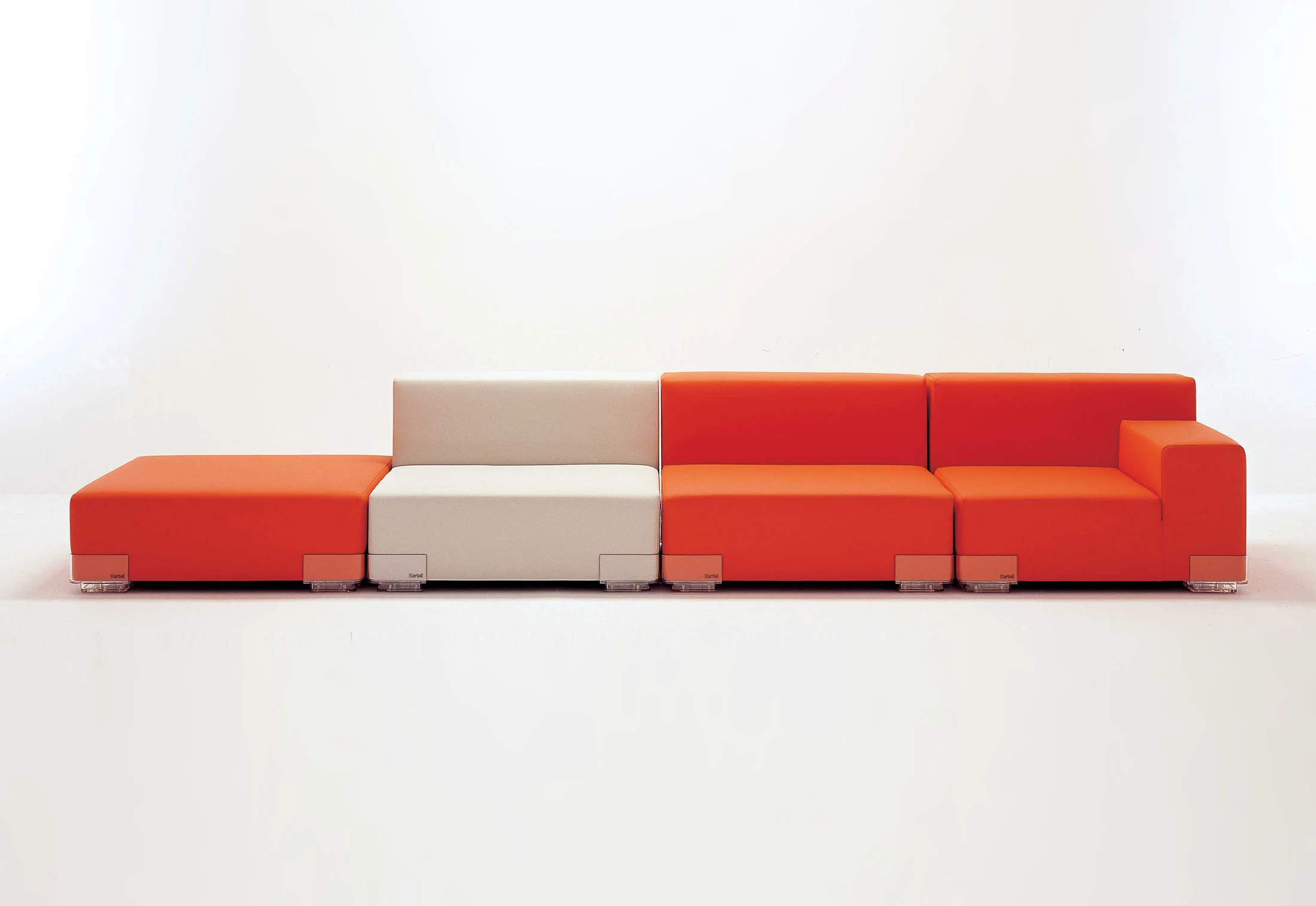 kartell-sofas-plastics-5.jpg