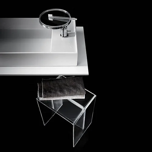 Kartell-stools-max-beam-17.jpg