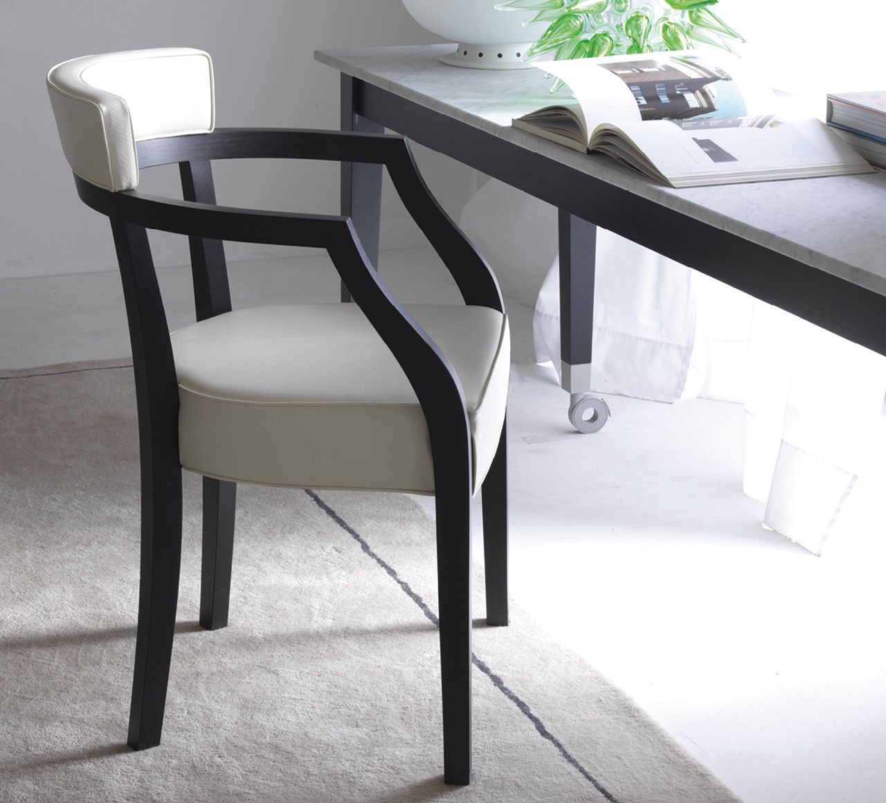 Driade-tables-neoz-2.jpg