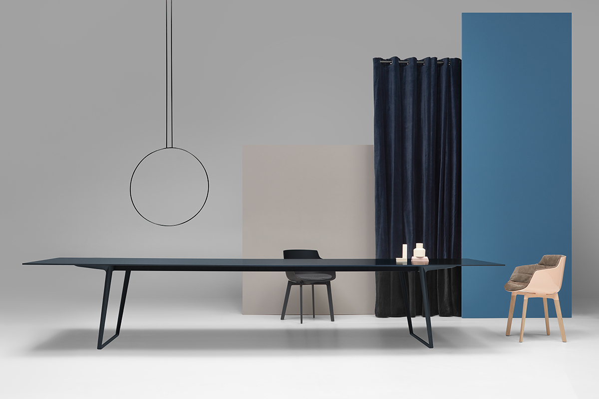 mdf-italia-tables-axy-3.jpg